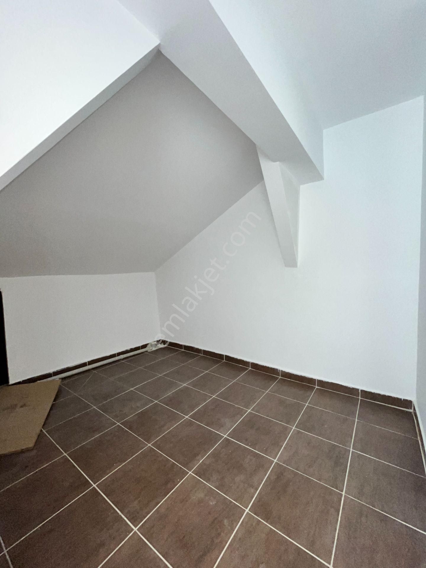 Adnan Menderes Mah 6+1 Merkezi Lokasyon Full Yapılı Ön Cephe - Görsel 31