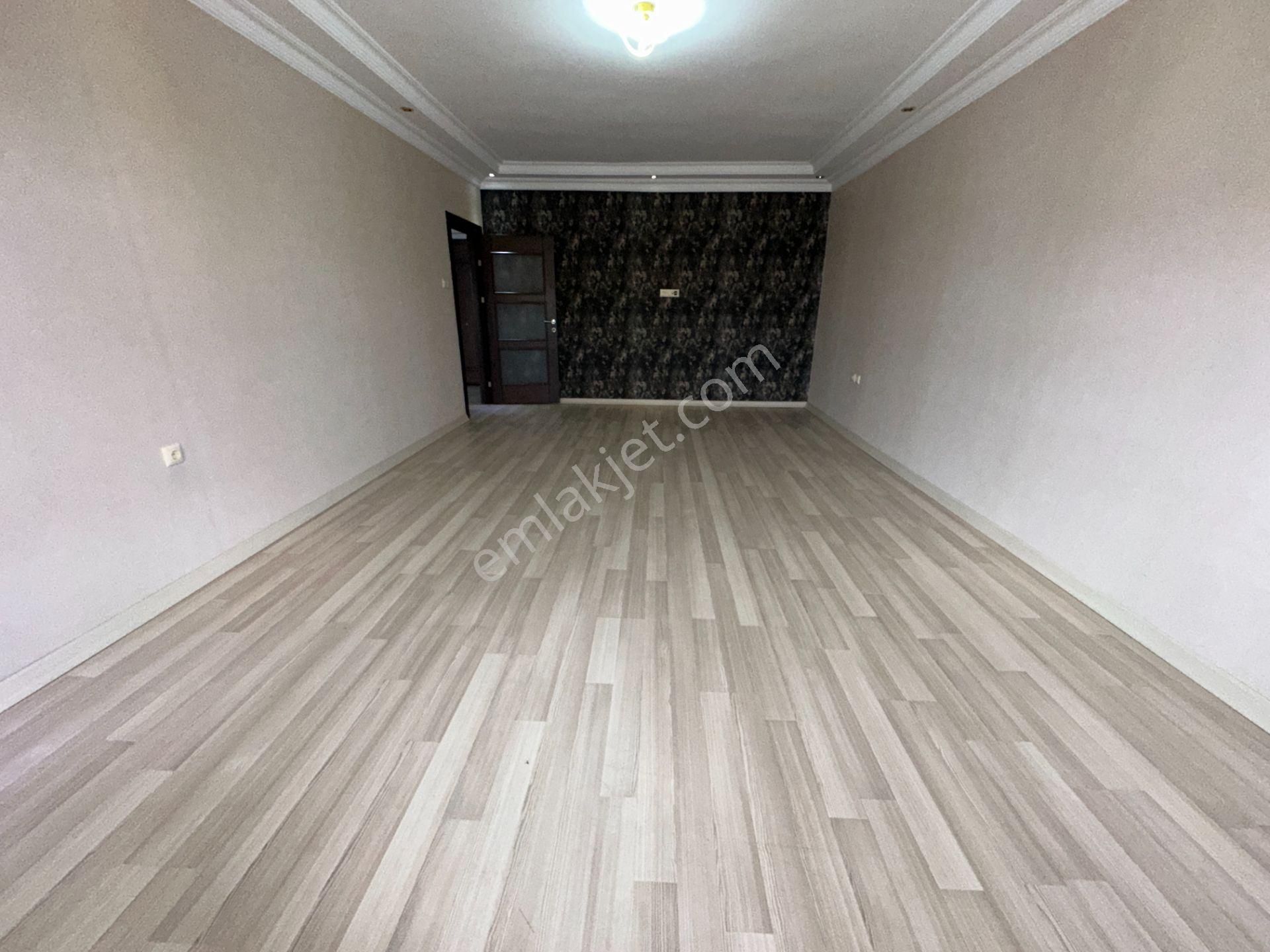 Adnan Menderes Mah 6+1 Merkezi Lokasyon Full Yapılı Ön Cephe - Görsel 11