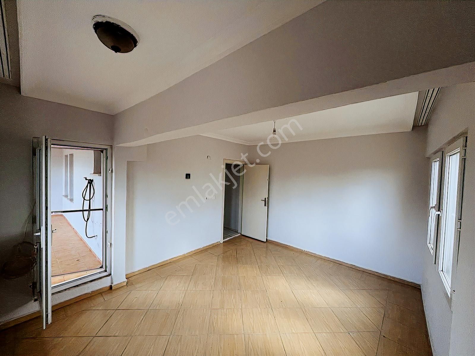 Stoptan Karaçulha Otoparklı Giriş Kat 2+1 - Görsel 13