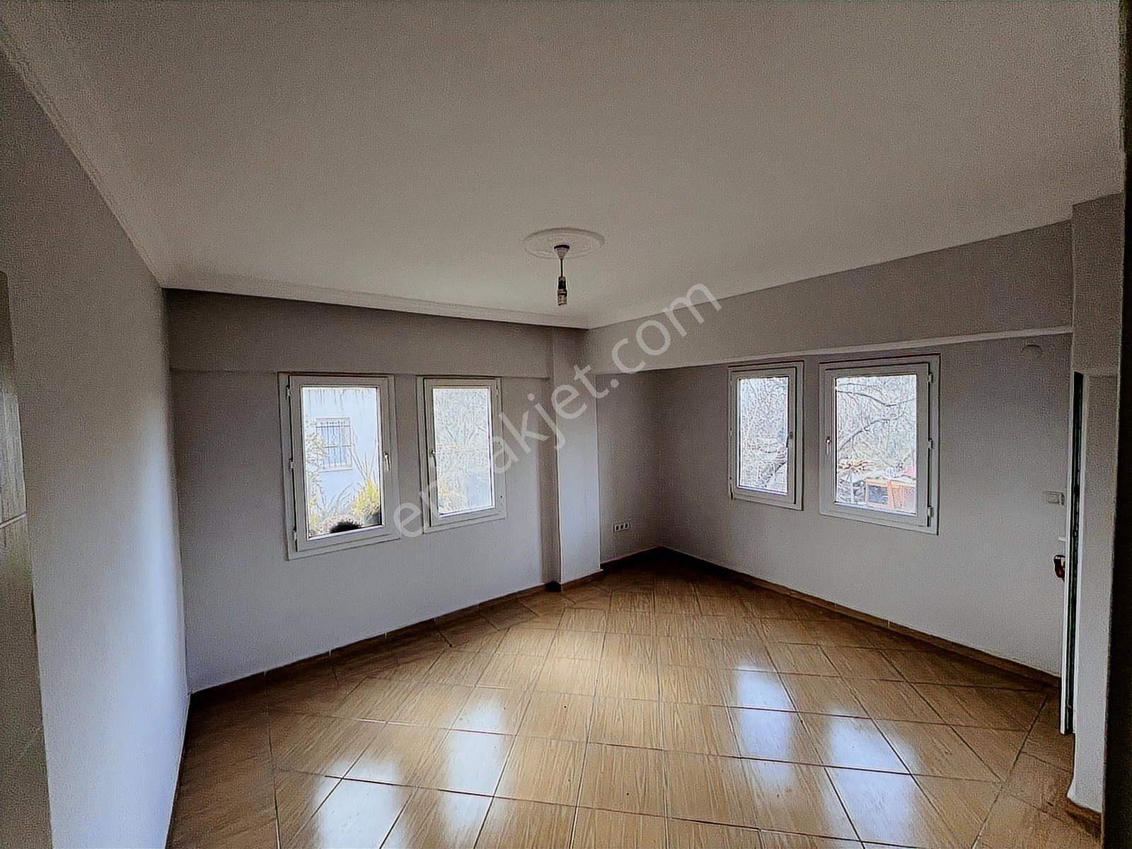 Stoptan Karaçulha Otoparklı Giriş Kat 2+1 - Görsel 2