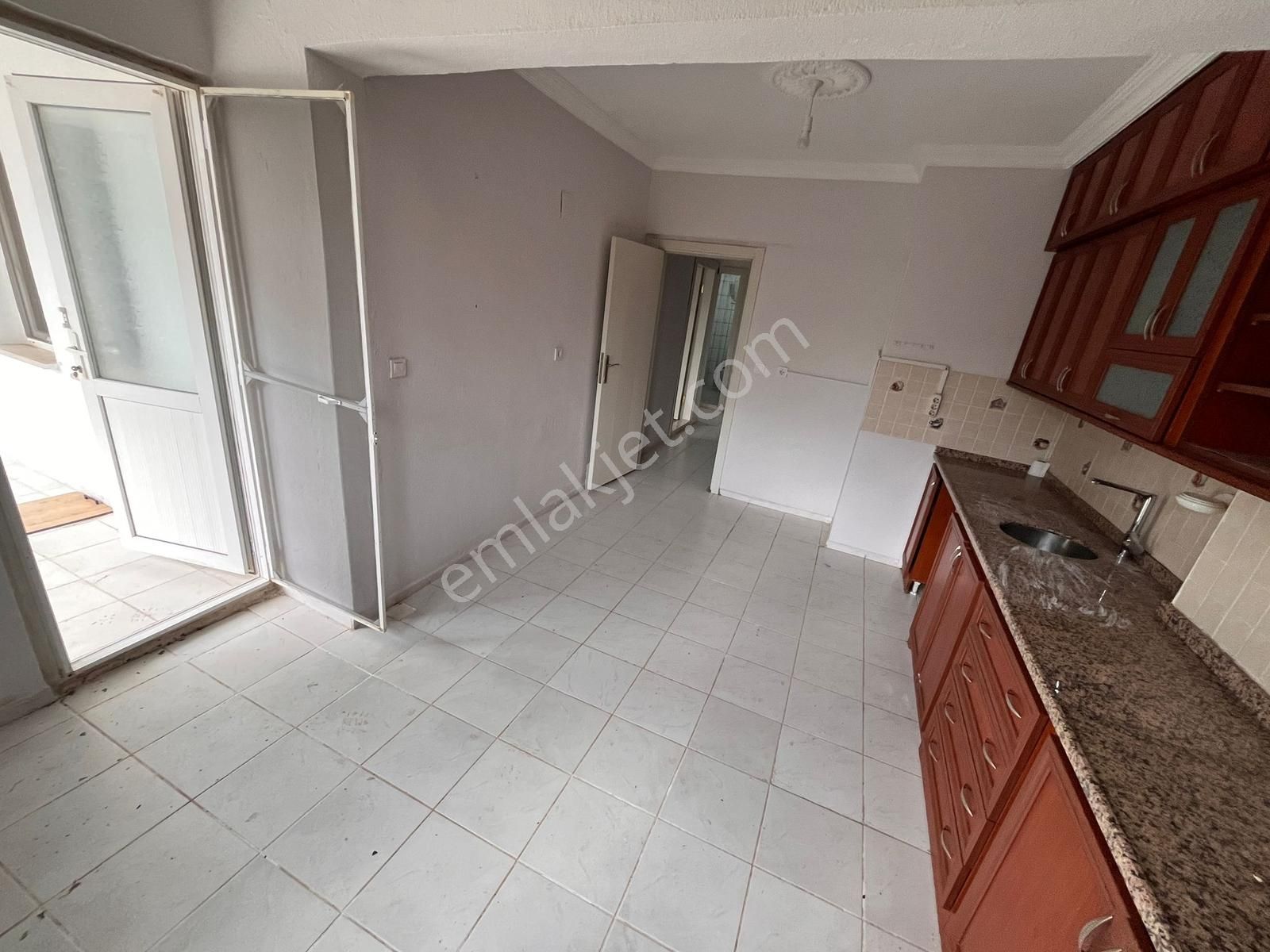 Stoptan Karaçulha Otoparklı Giriş Kat 2+1 - Görsel 8