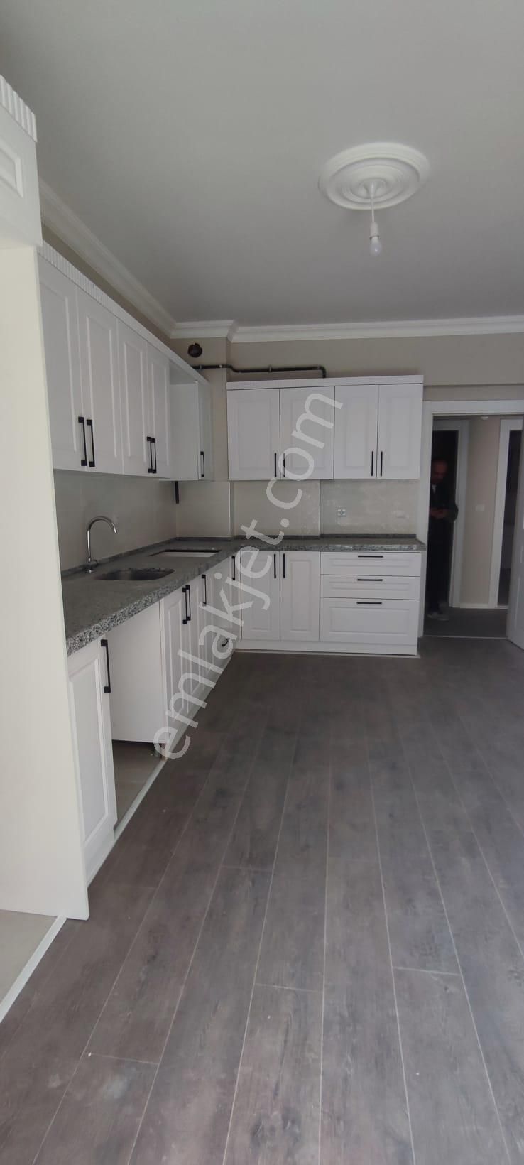 Adalet Gold Group Emlak'tan 50. Yıl Mahallesi'nde Sıfır Lüks Yapı'lı 3+1 140 M2 Satılık Daire