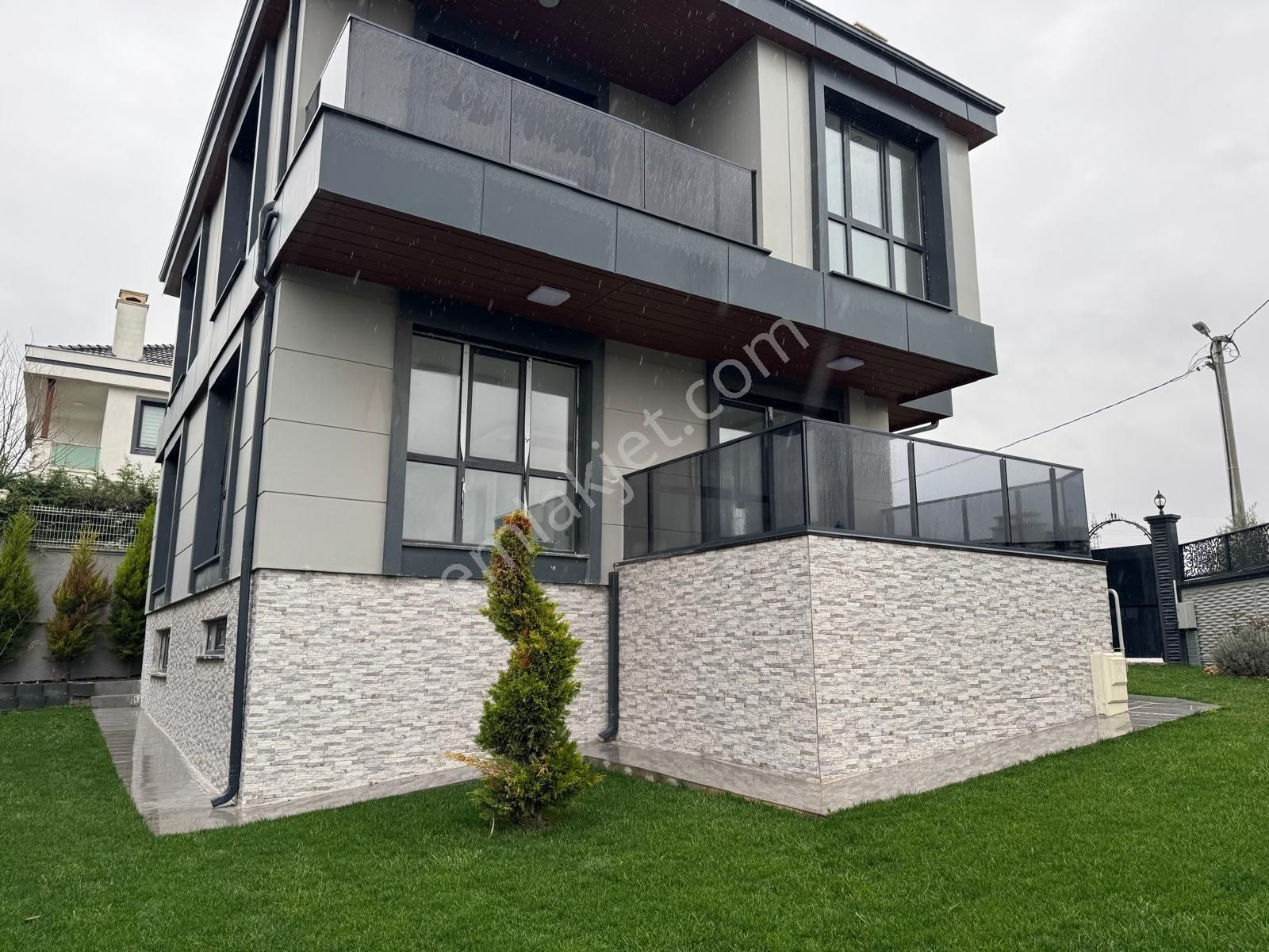 Çorlu Zafer Mahallesi Borcan Vilalar Acil Satılık - Görsel 2