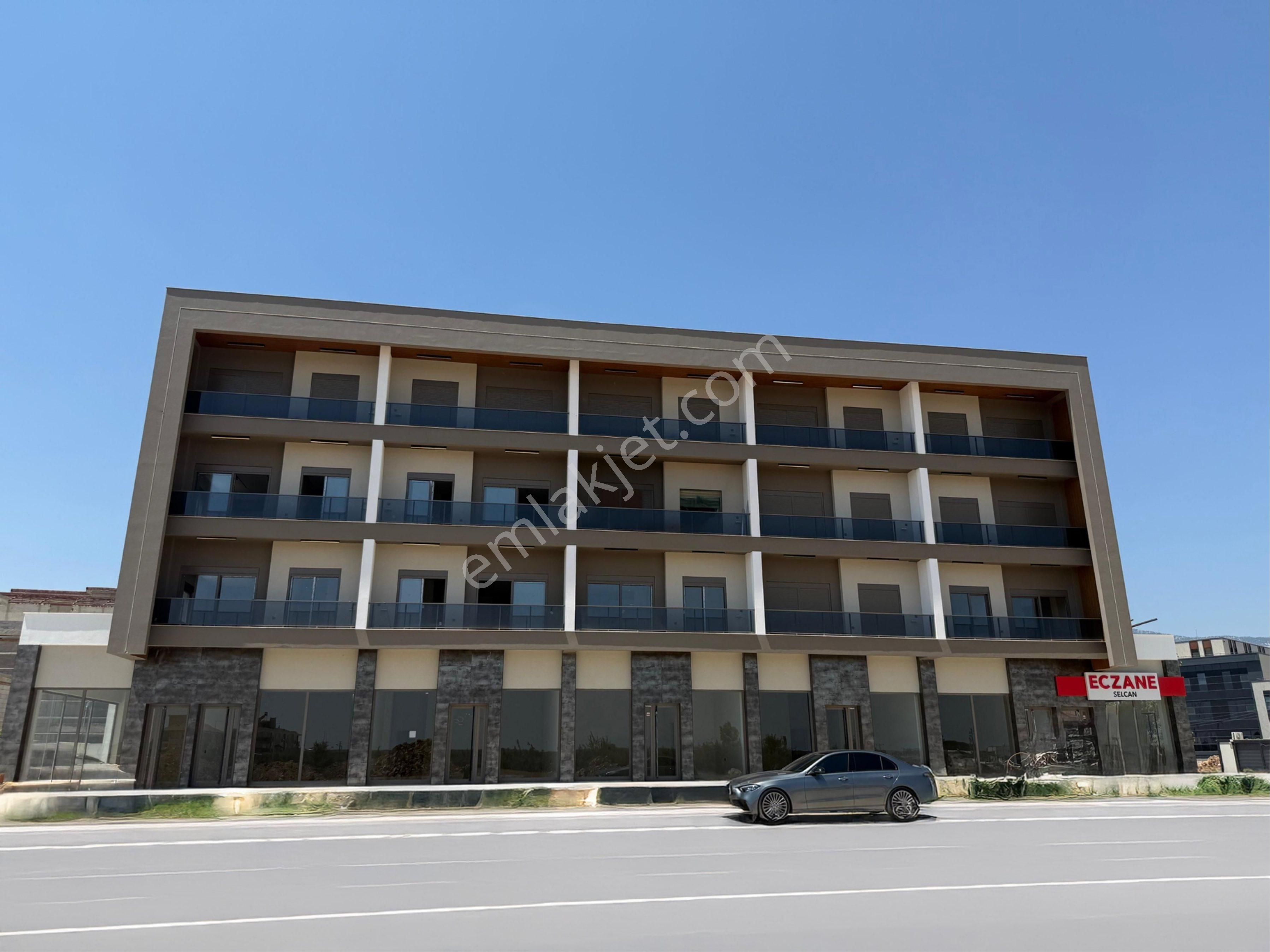 Döşemealtı Devlet Has. Yanı Cadde Üzeri Kiralık Dükkanlar