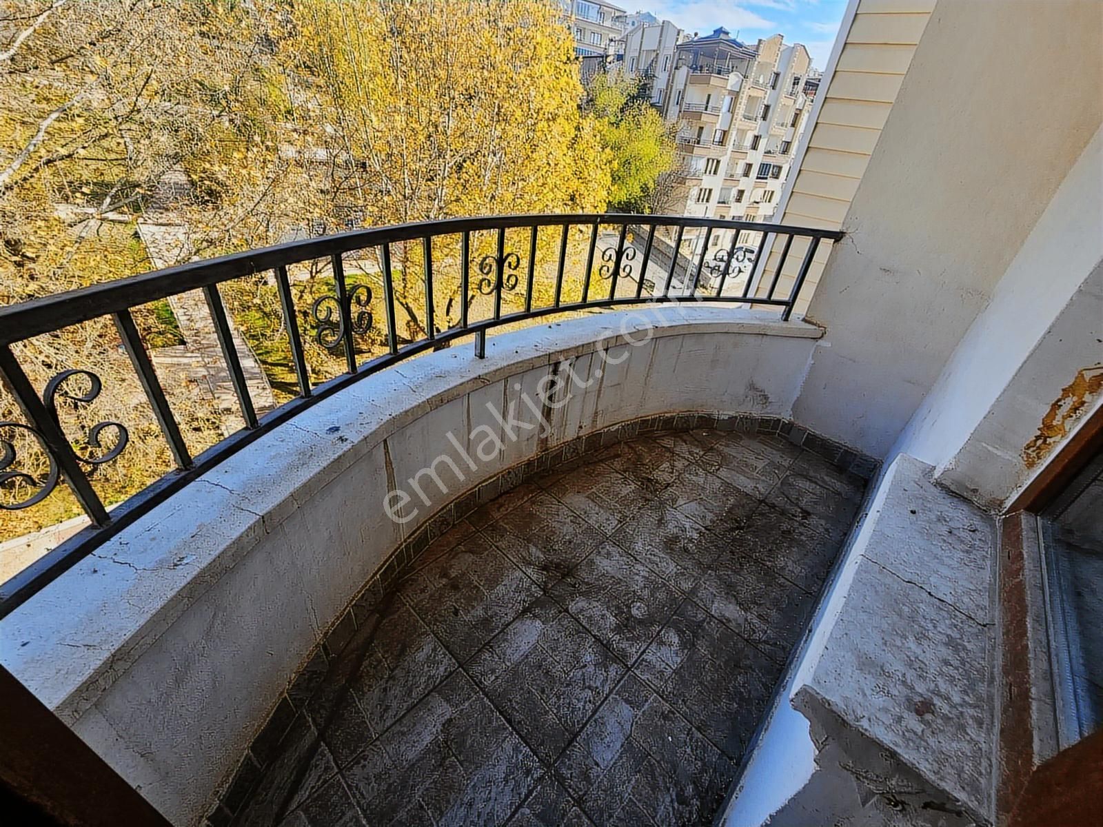 Şimşek Emlak'tan Ayvalı Da Seval Cd. Üzeri 275 M2 6+1 Dubleks - Görsel 13