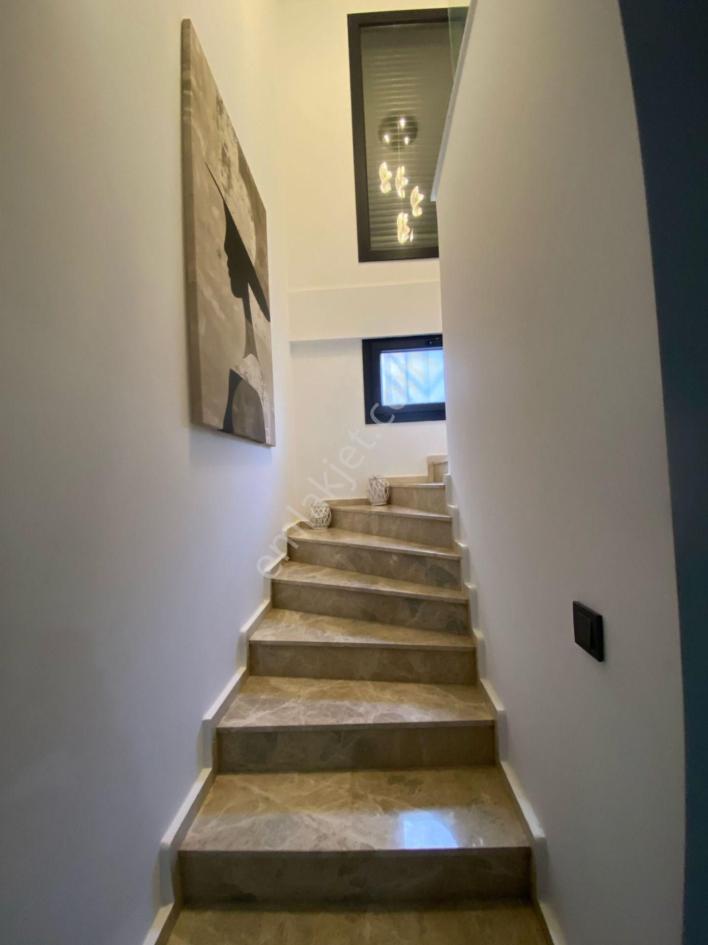 4 Tarafı Bahçeli 3 Havuzlu, Denize Yakın, Dubleks Villa - Görsel 34