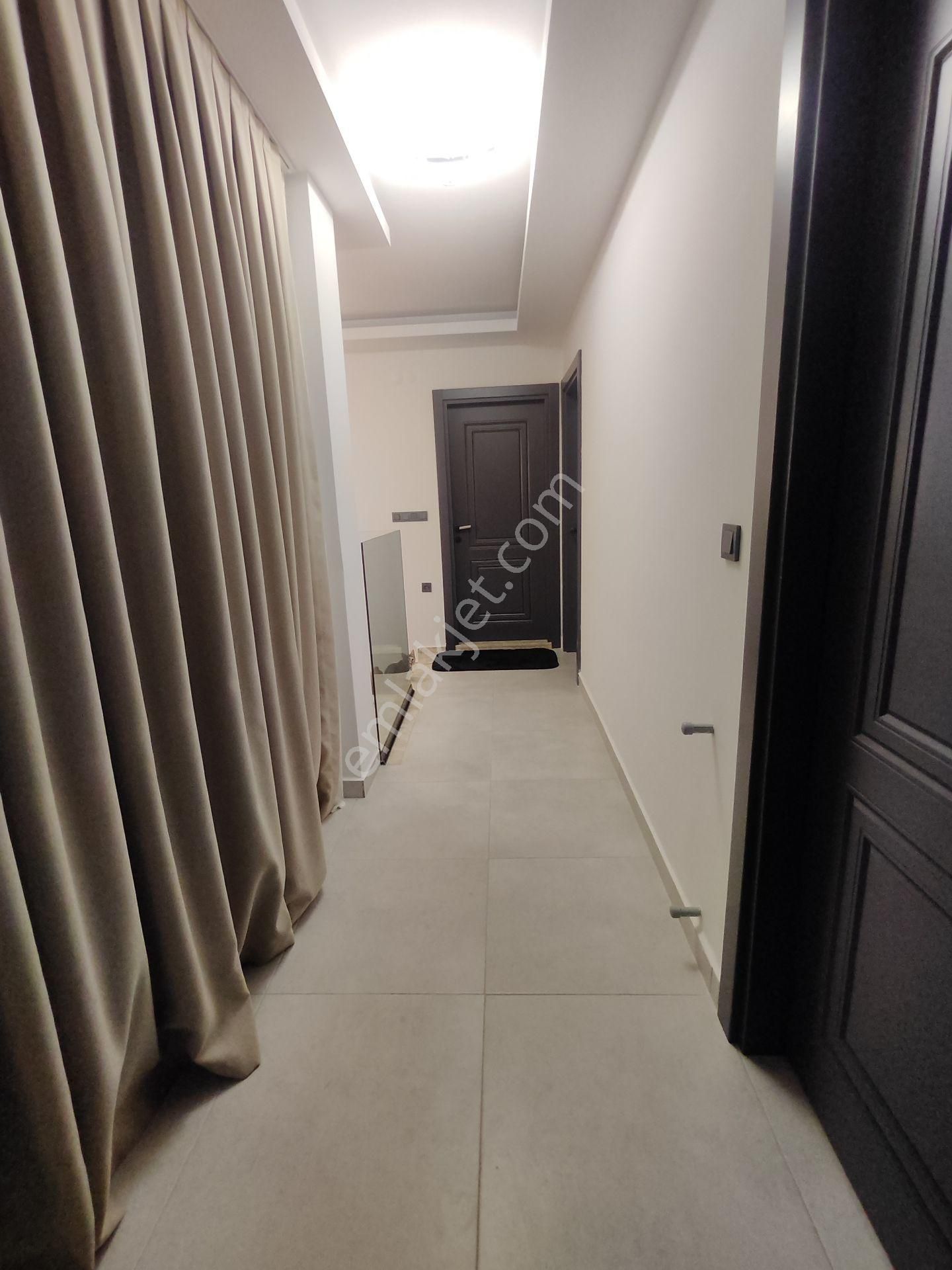 4 Tarafı Bahçeli 3 Havuzlu, Denize Yakın, Dubleks Villa - Görsel 31