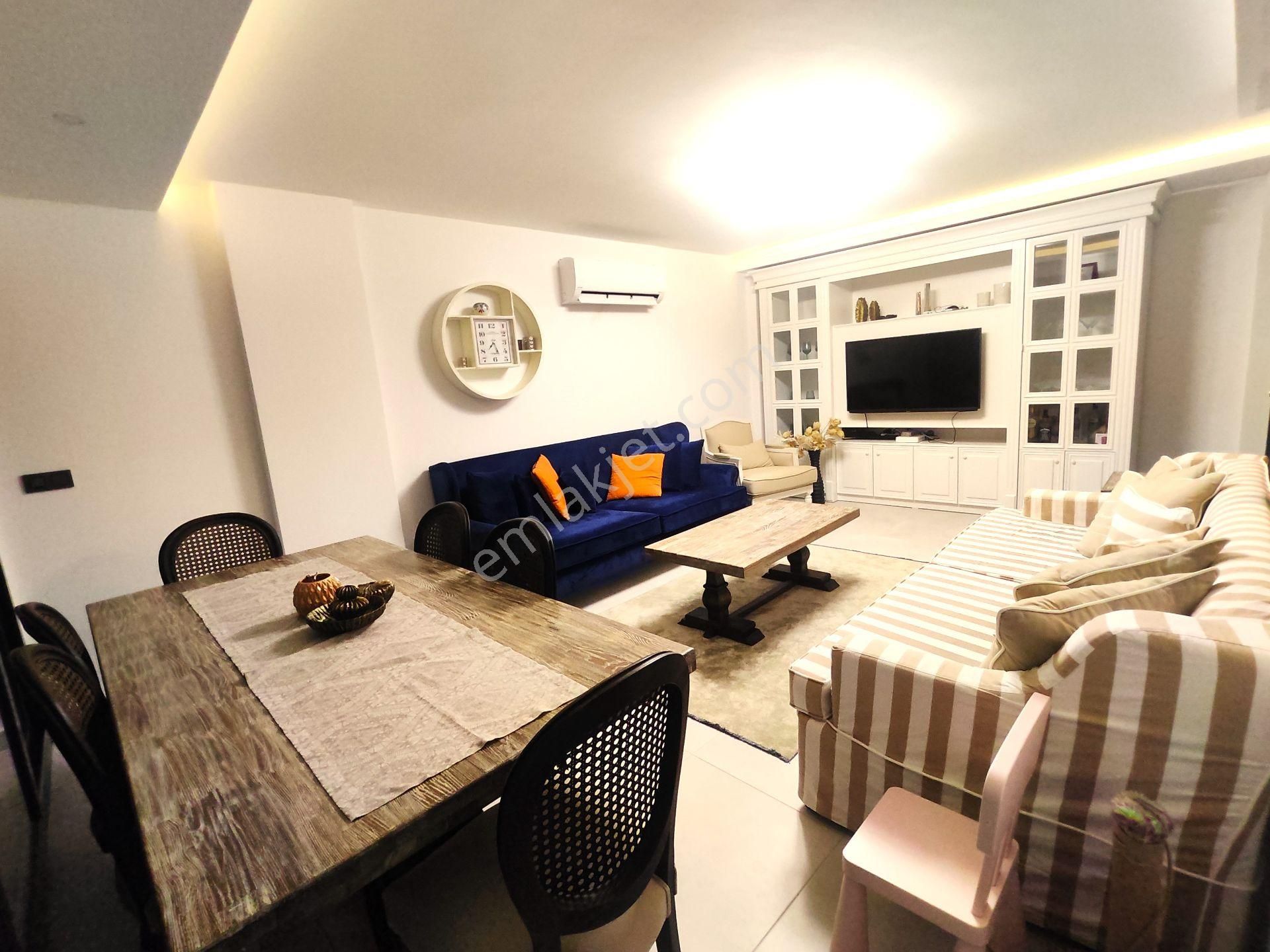 4 Tarafı Bahçeli 3 Havuzlu, Denize Yakın, Dubleks Villa - Görsel 15