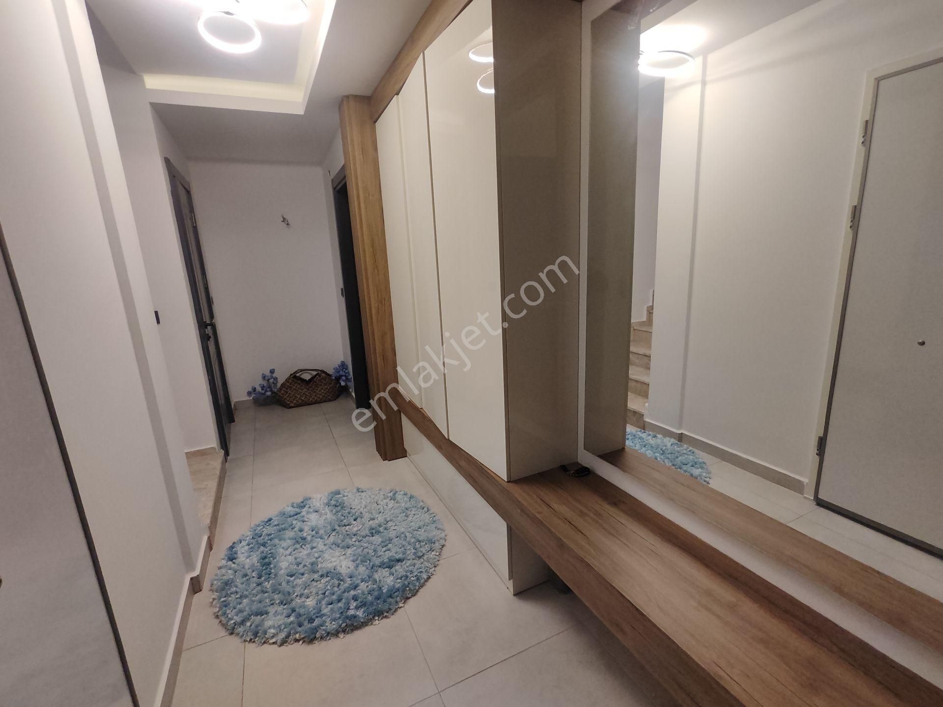 4 Tarafı Bahçeli 3 Havuzlu, Denize Yakın, Dubleks Villa - Görsel 13