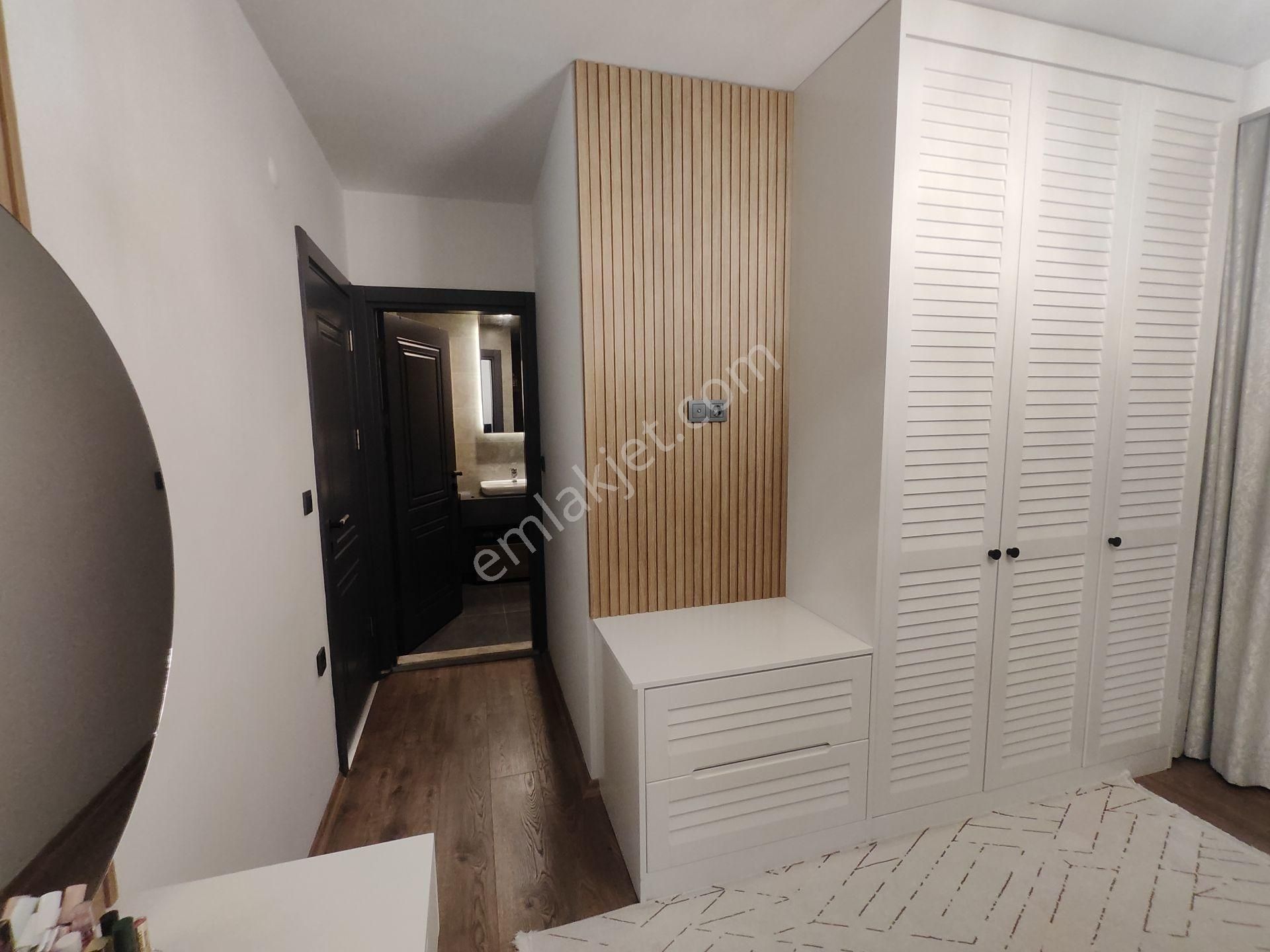 4 Tarafı Bahçeli 3 Havuzlu, Denize Yakın, Dubleks Villa - Görsel 28