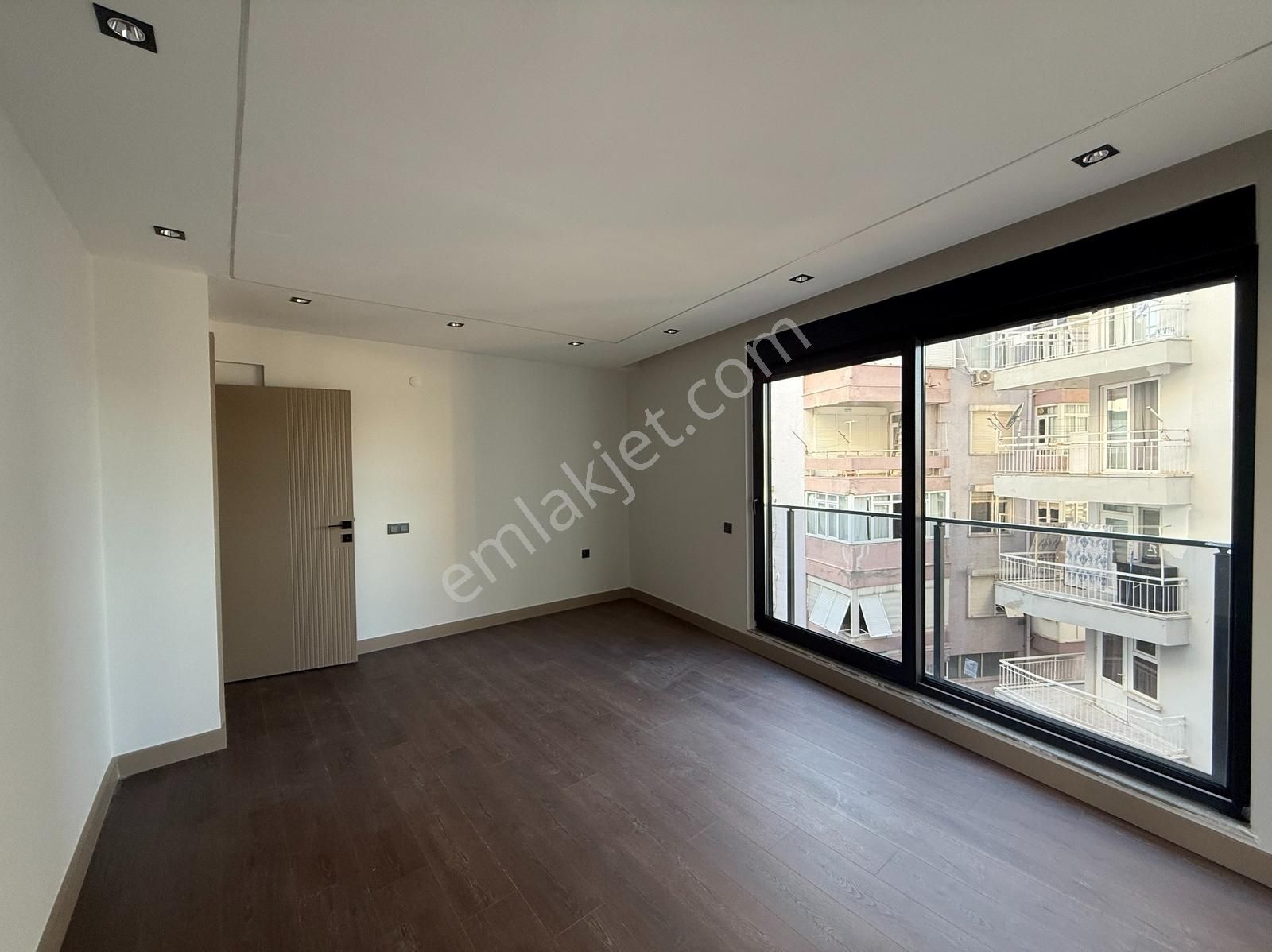 Gençlik Mahallesinde Sıfır 2+1 Daire - Görsel 10