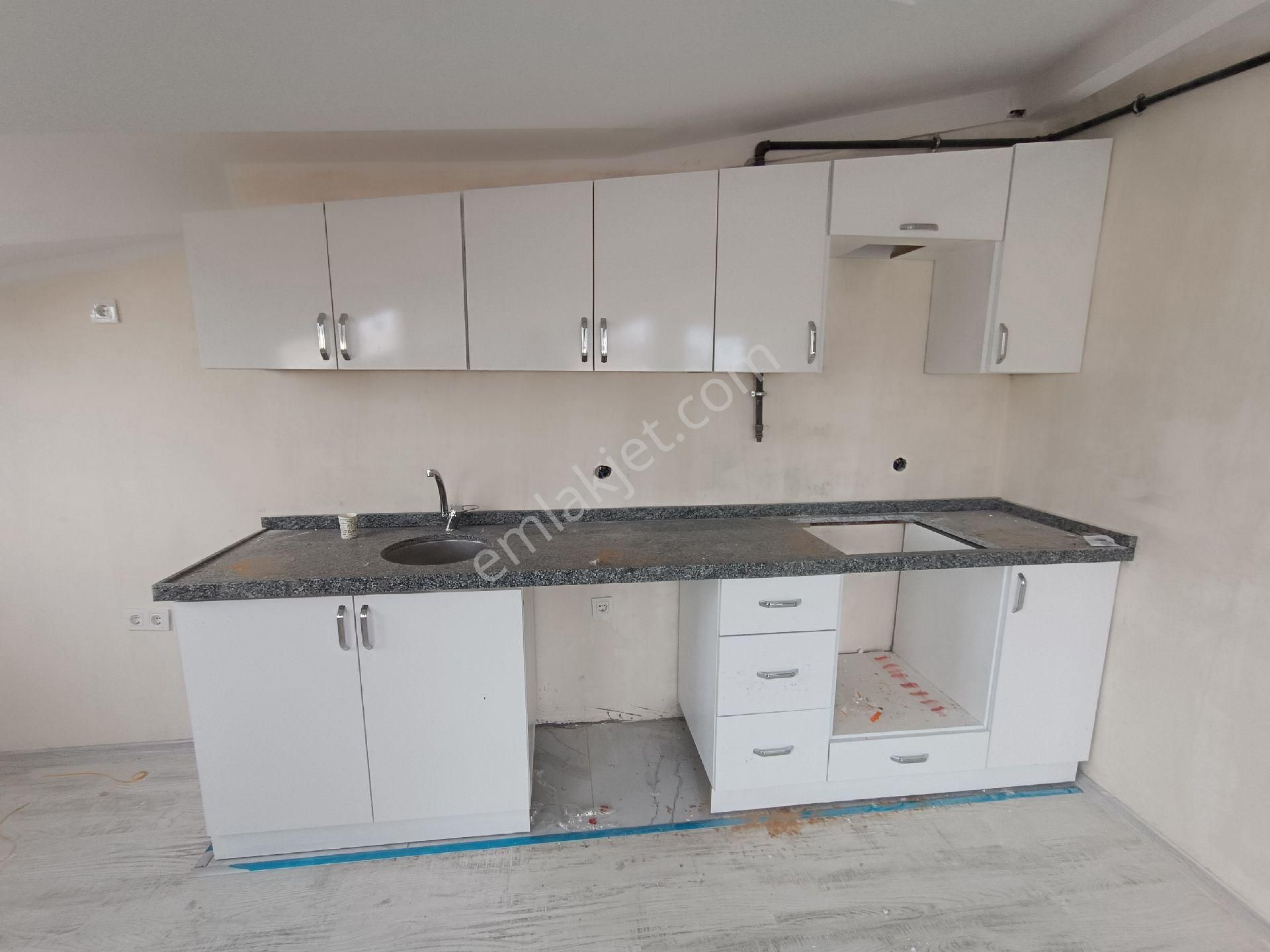 Avcilar Merkez Mah.yeni Bimada Kiralık Teras Kat - Görsel 12