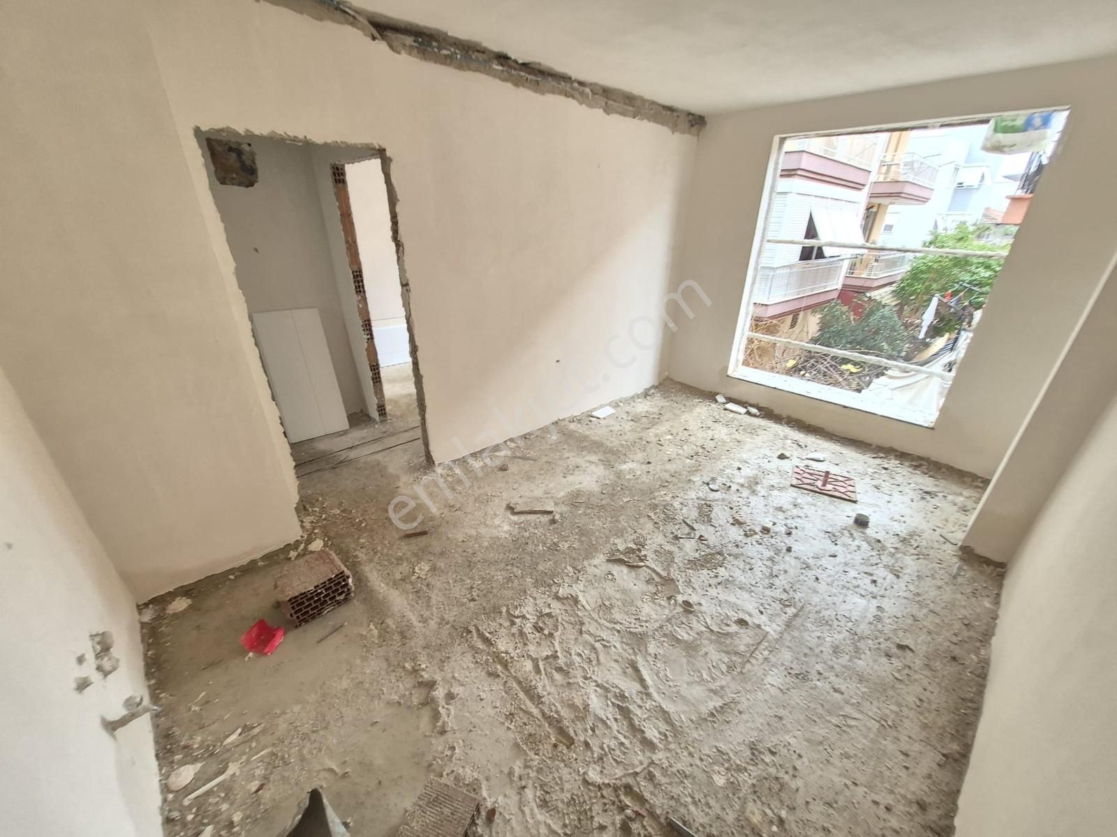 Emek Mahallesinde Satılık Sıfır 1.kat 1+1 Daire - Görsel 12