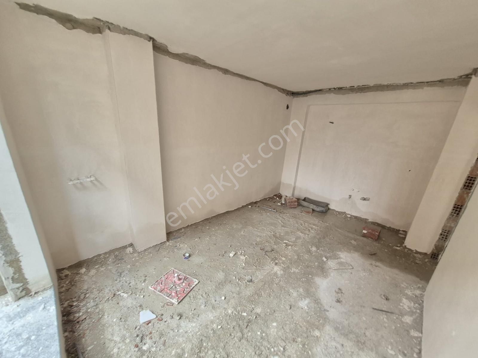 Emek Mahallesinde Satılık Sıfır 1.kat 1+1 Daire - Görsel 8