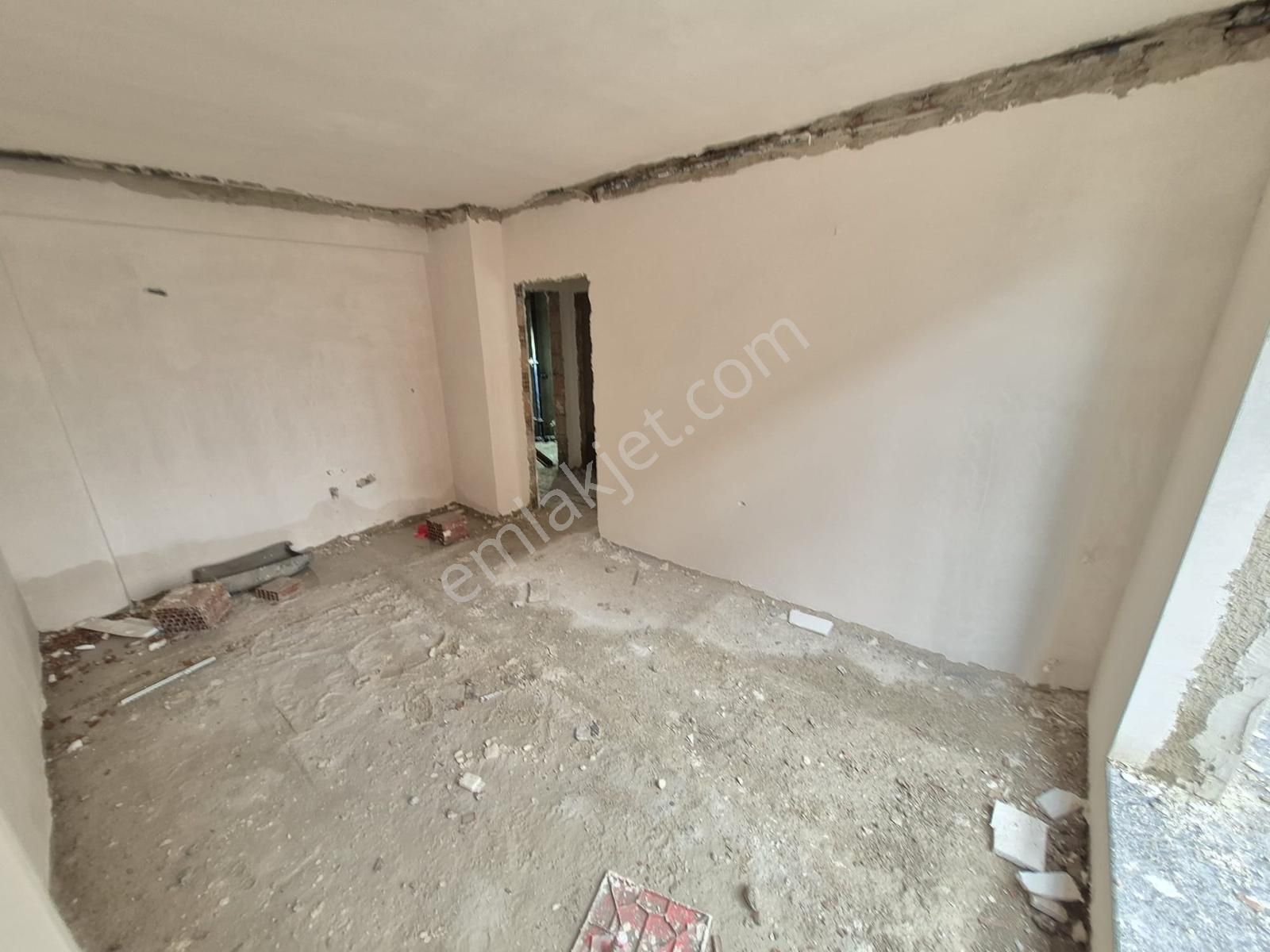 Emek Mahallesinde Satılık Sıfır 1.kat 1+1 Daire - Görsel 10