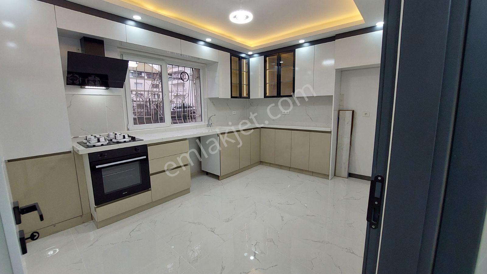 Akıncıdan Piyade De Güney Batı Yol Cep Ultra Lüx 110 M Acil 3+1