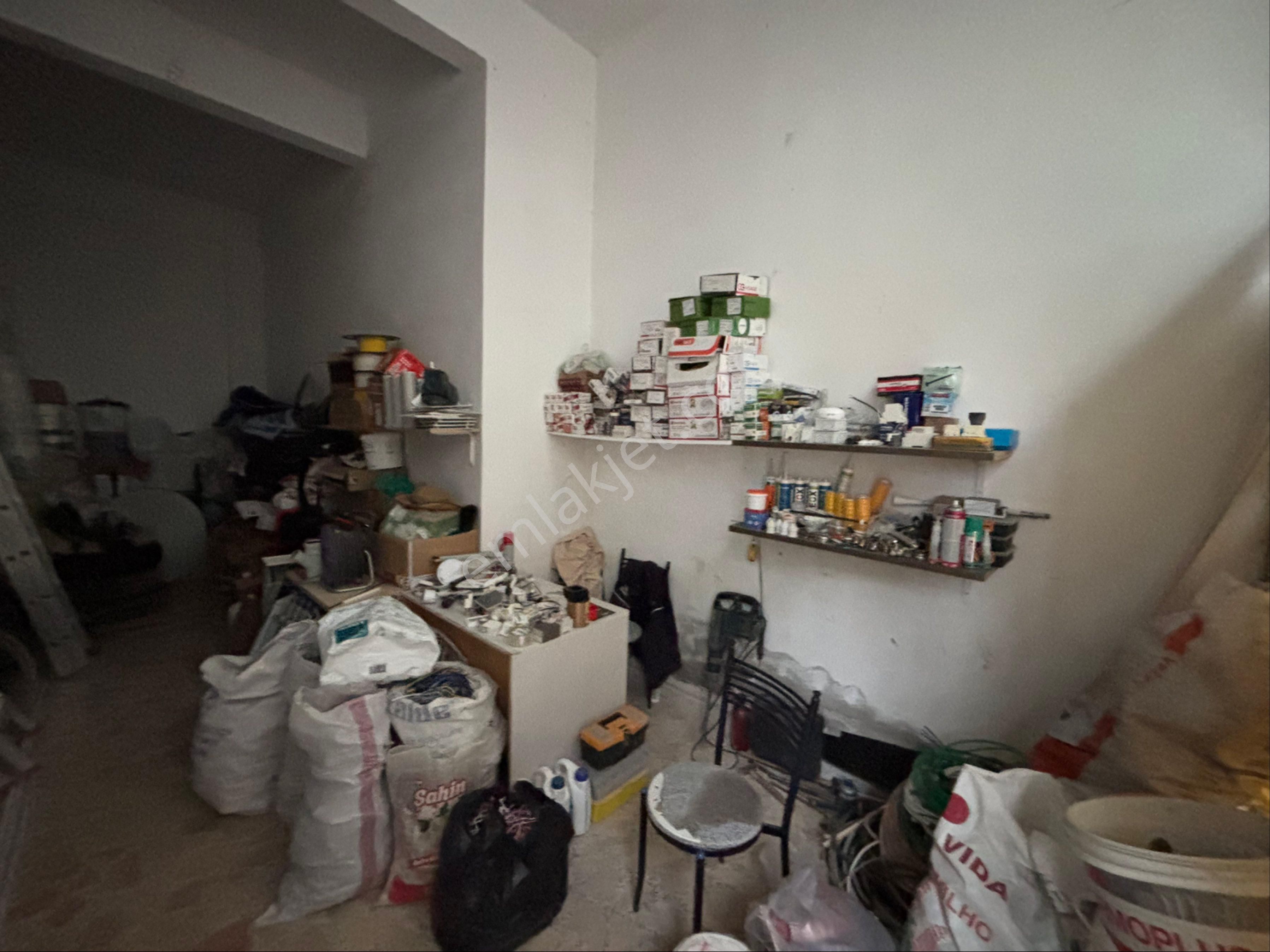 Küçükpazar’a Yürüme Mesafesinde Satılık Dükkan - Görsel 18