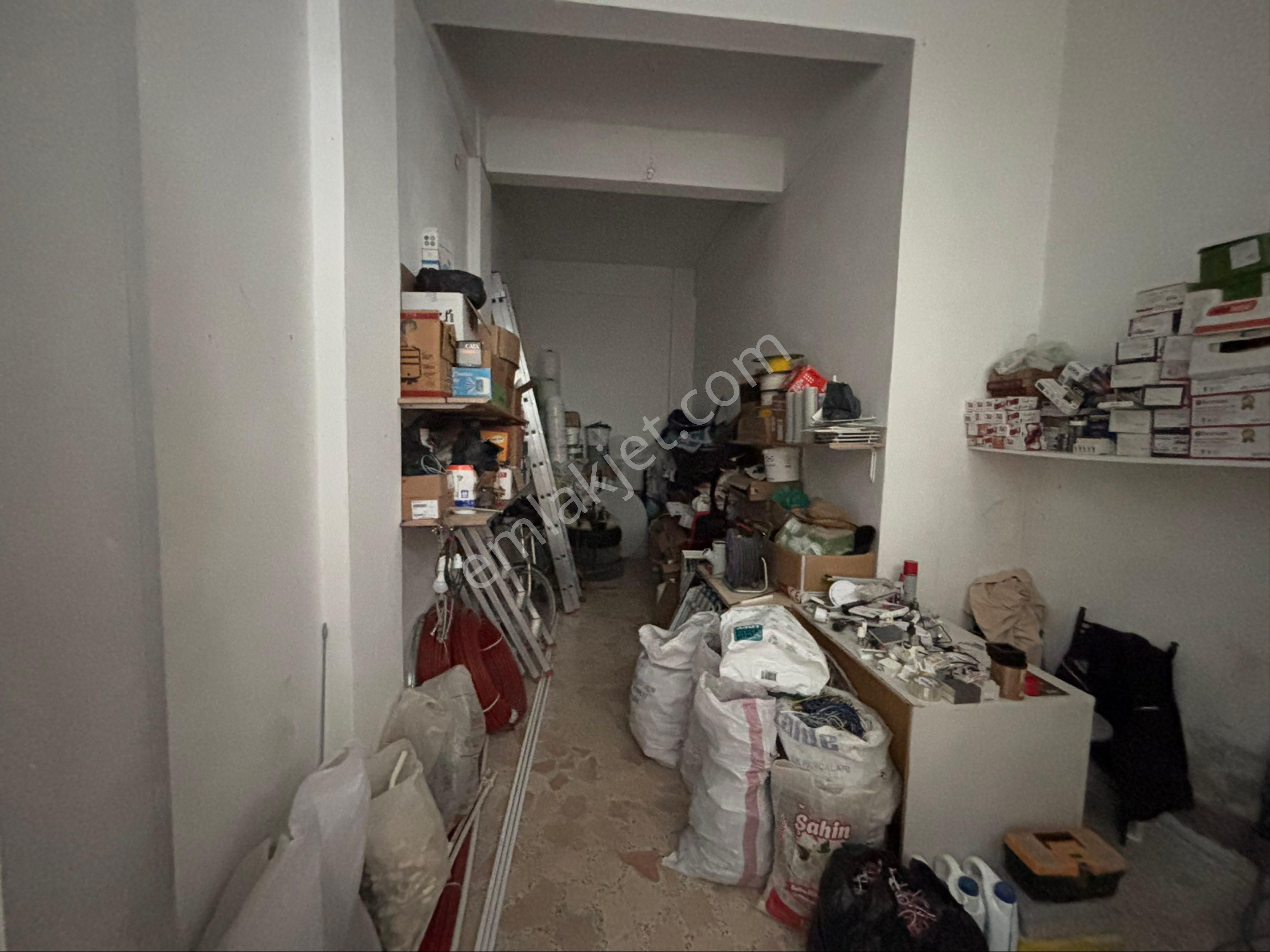 Küçükpazar’a Yürüme Mesafesinde Satılık Dükkan - Görsel 19