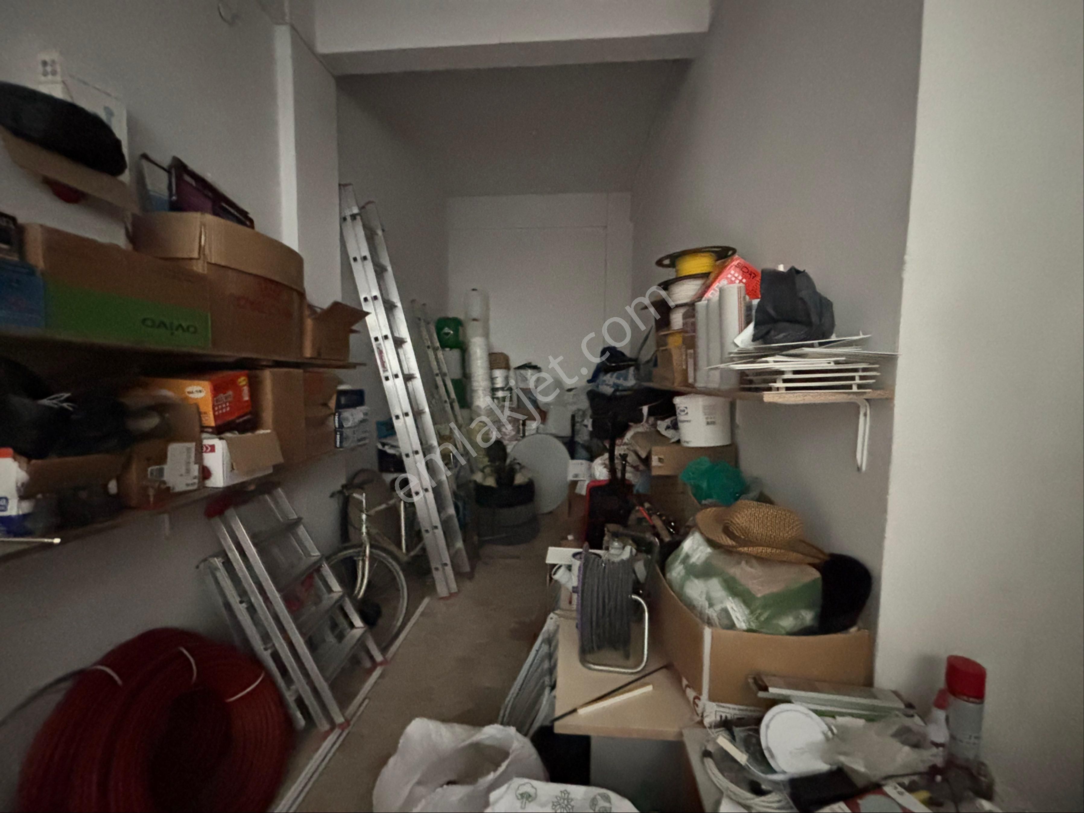 Küçükpazar’a Yürüme Mesafesinde Satılık Dükkan - Görsel 7