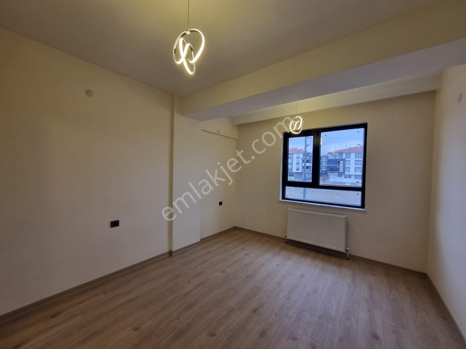 Yenikent Mustafa Kemal Mah.de Lüks Satılık 3+1 Daireler - Görsel 32