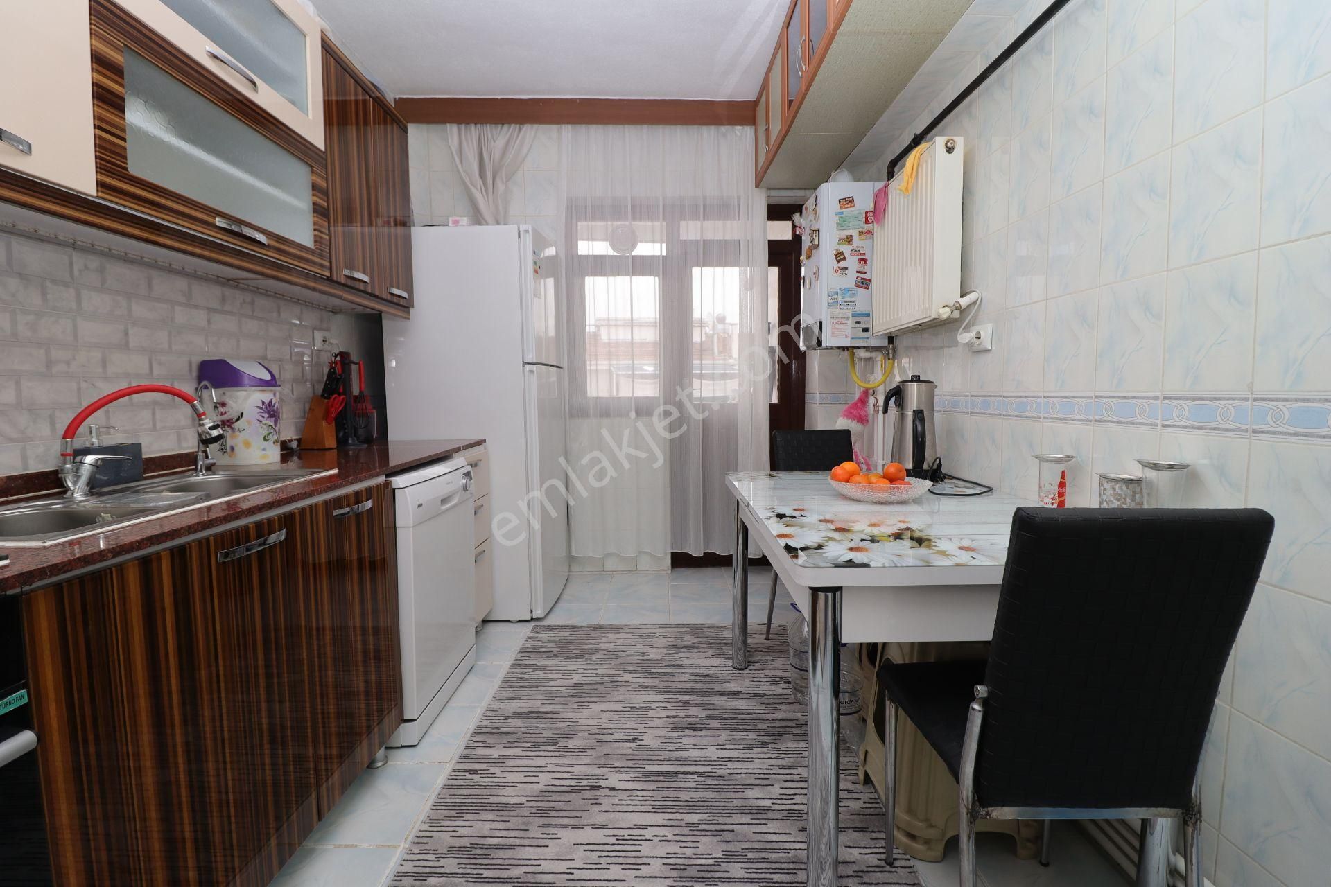 Akif'ten Etimesgut Elvan'da Ön Cephe Önü Açık 3+1 Satılık Daire - Görsel 12