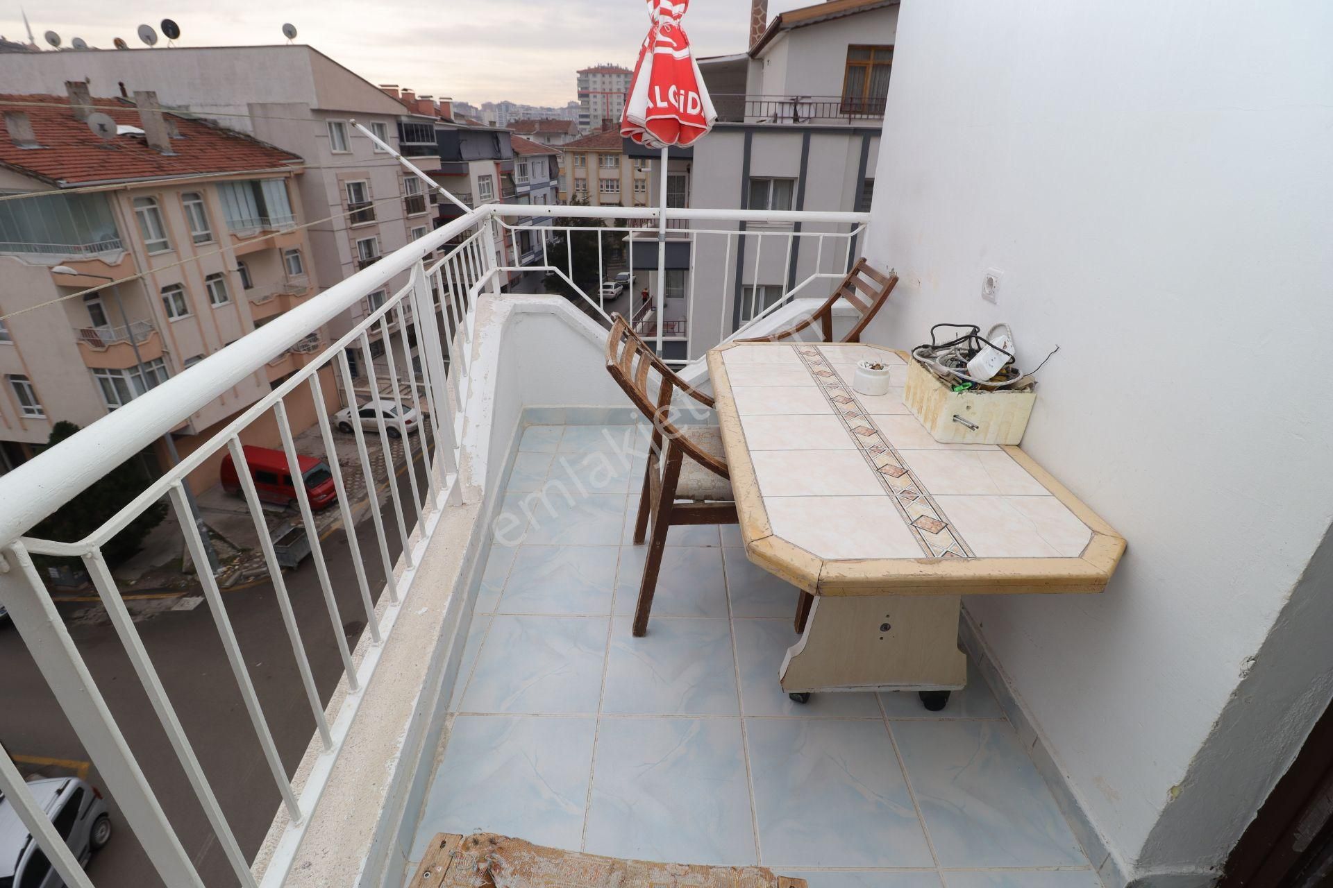 Akif'ten Etimesgut Elvan'da Ön Cephe Önü Açık 3+1 Satılık Daire - Görsel 9