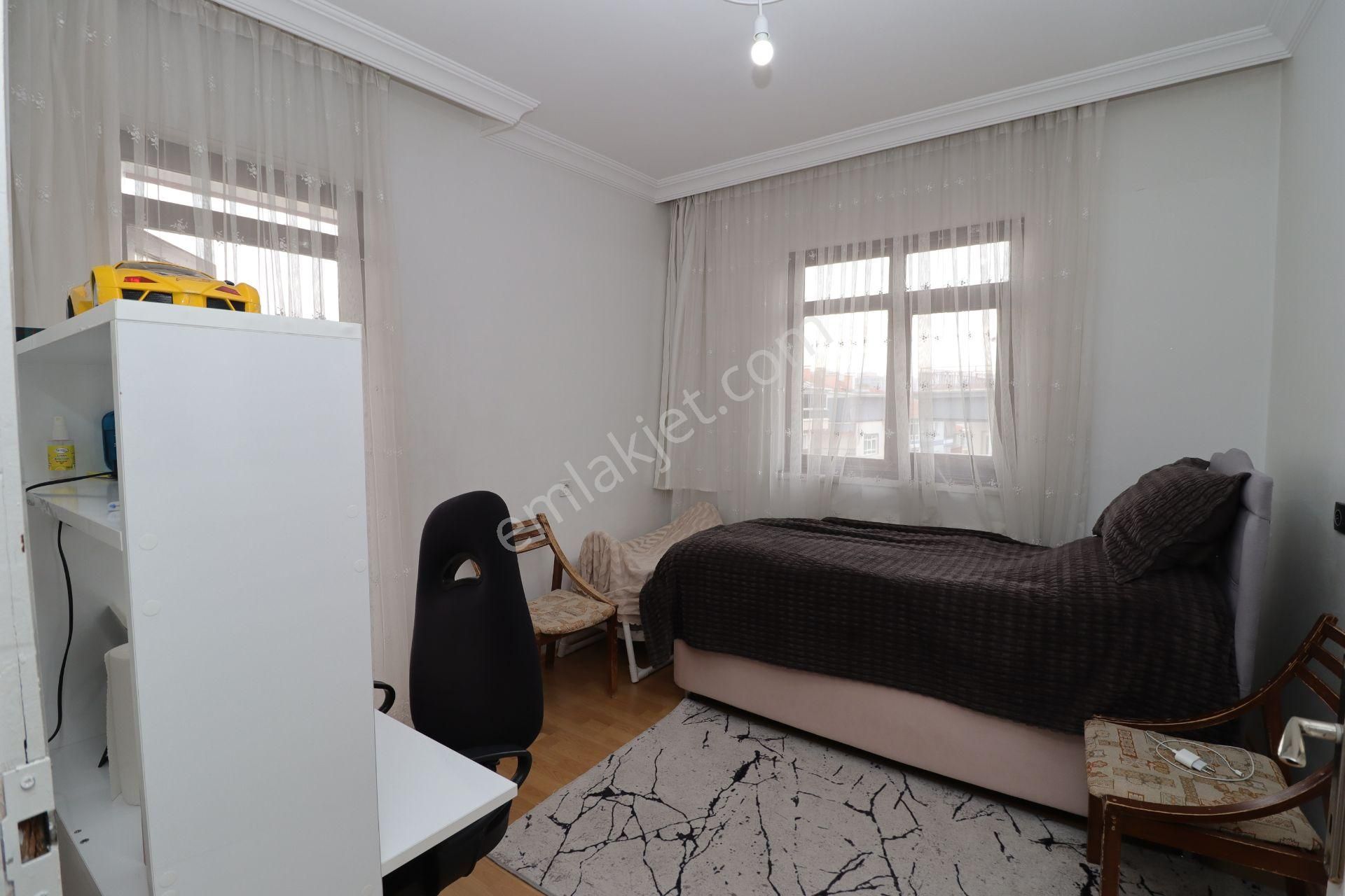 Akif'ten Etimesgut Elvan'da Ön Cephe Önü Açık 3+1 Satılık Daire - Görsel 6