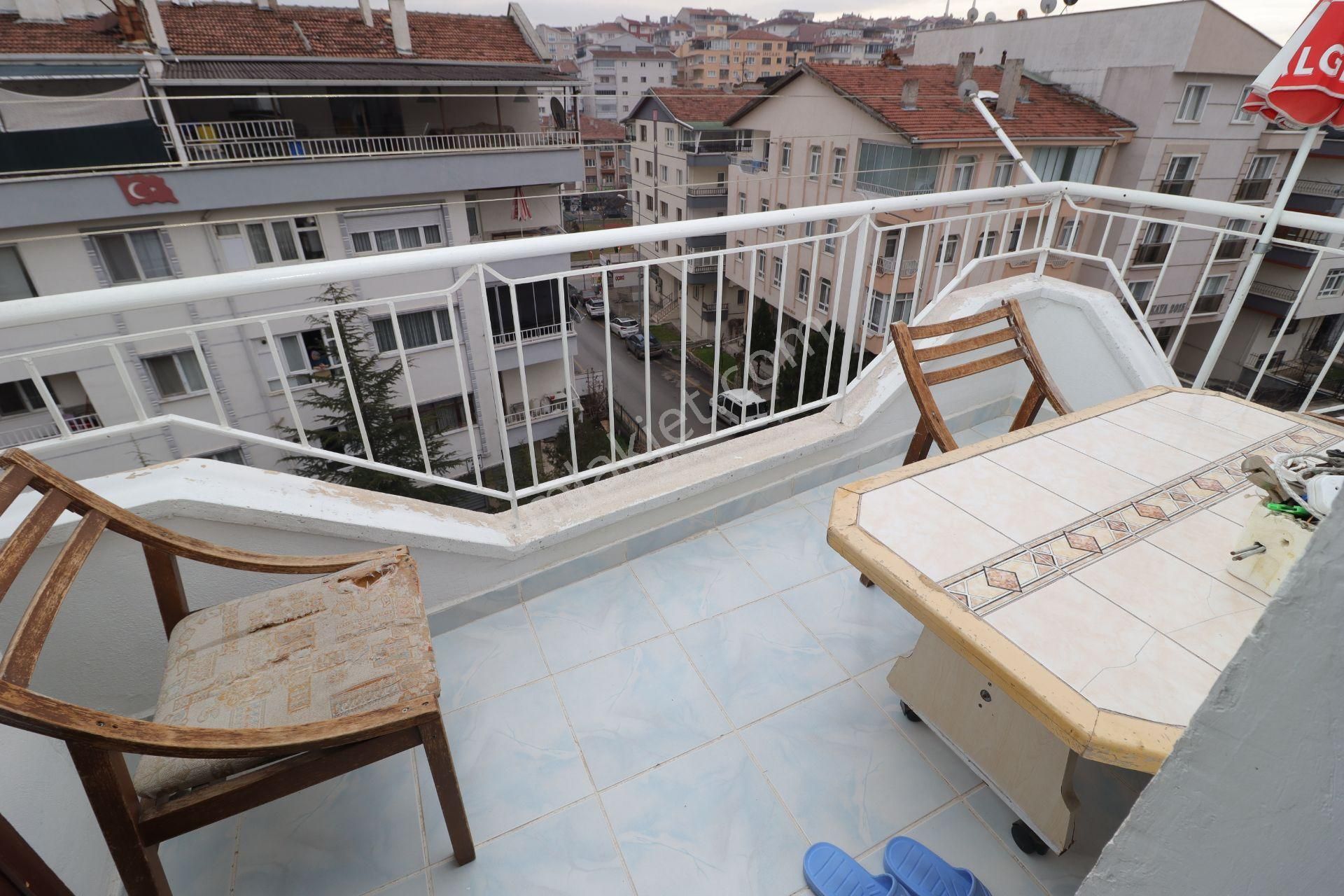 Akif'ten Etimesgut Elvan'da Ön Cephe Önü Açık 3+1 Satılık Daire - Görsel 8