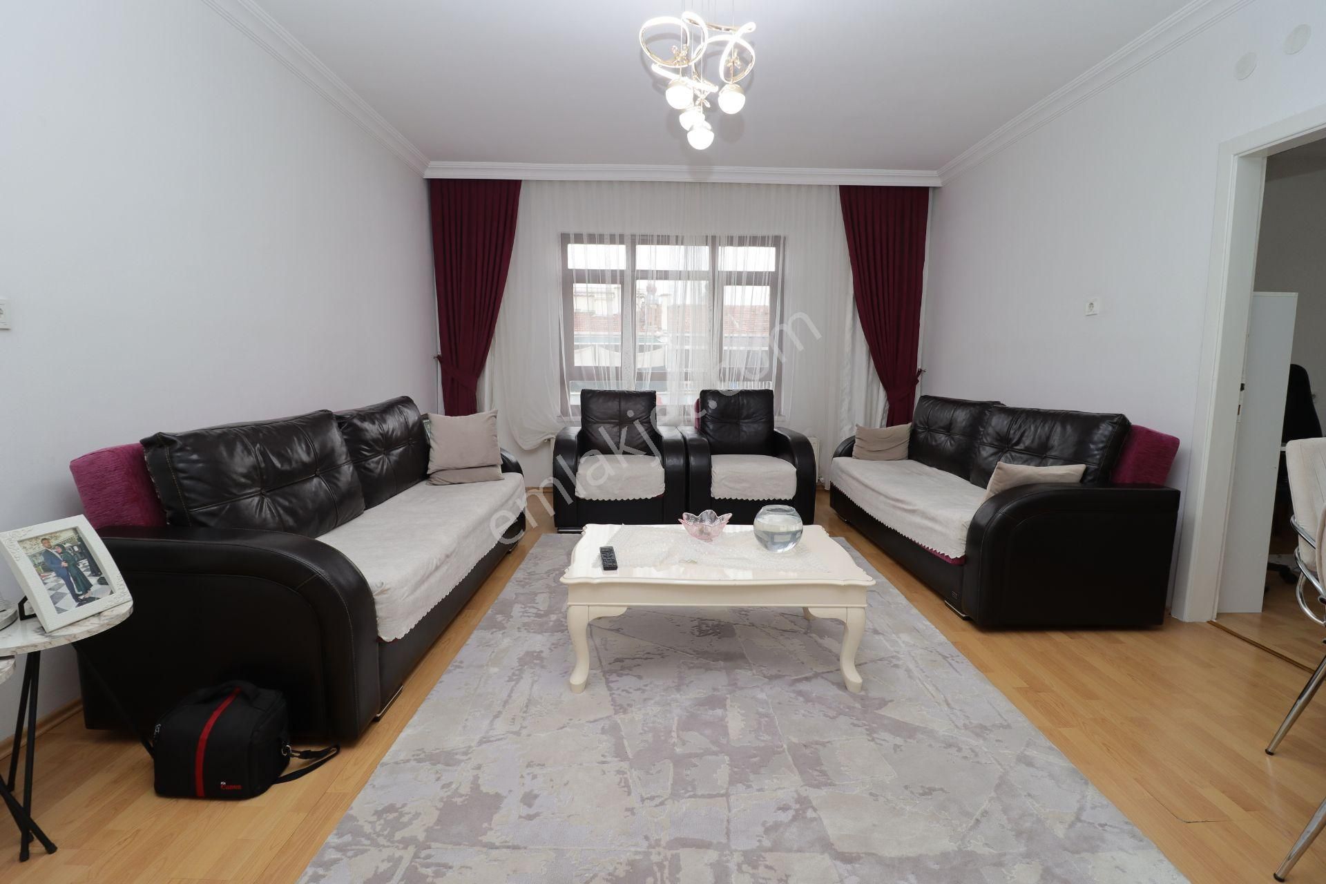 Akif'ten Etimesgut Elvan'da Ön Cephe Önü Açık 3+1 Satılık Daire - Görsel 2