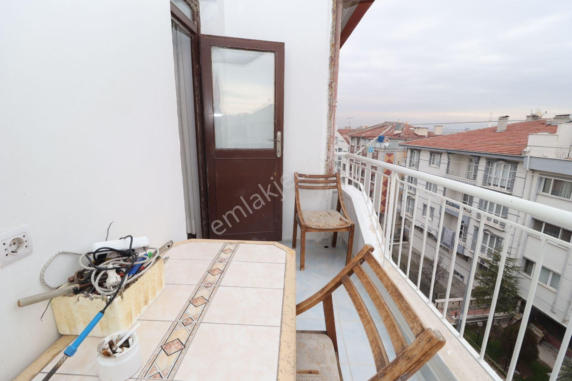 Akif'ten Etimesgut Elvan'da Ön Cephe Önü Açık 3+1 Satılık Daire - Görsel 10