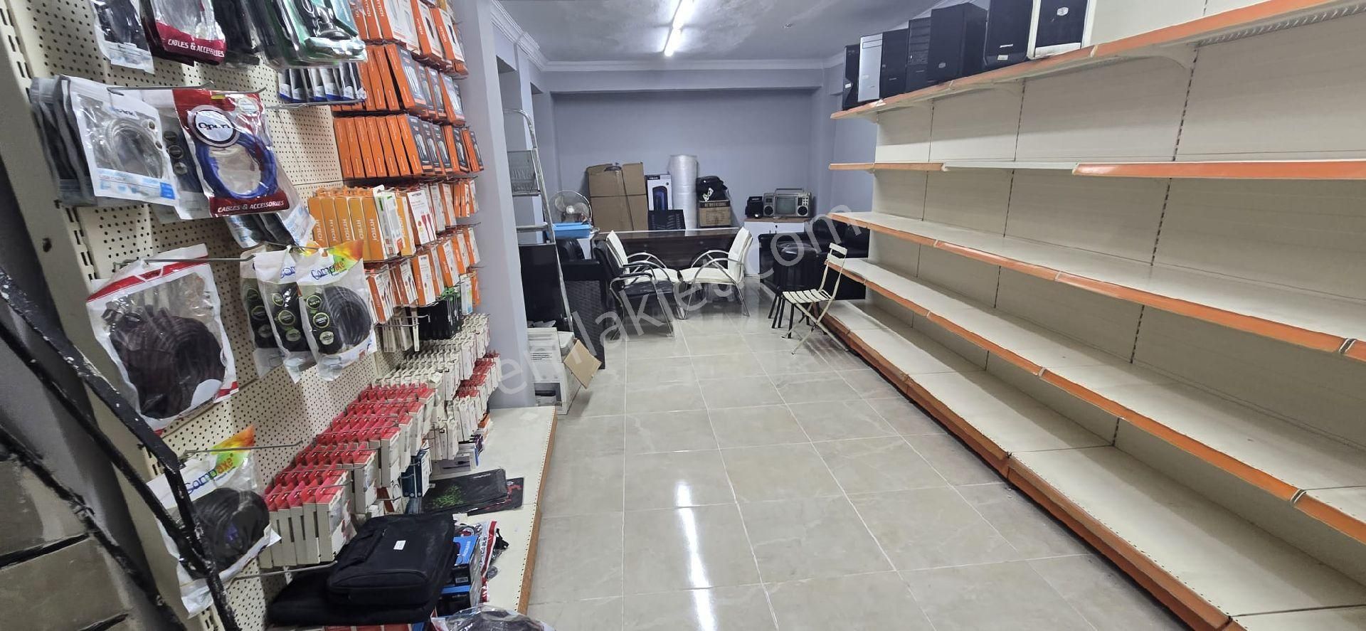 Fındıkzade Ahmet Vefik Paşada Kiralık Üç Katlı Komple İş Yeri Ve Daire Kiralık Ada Emlaktan - Görsel 14