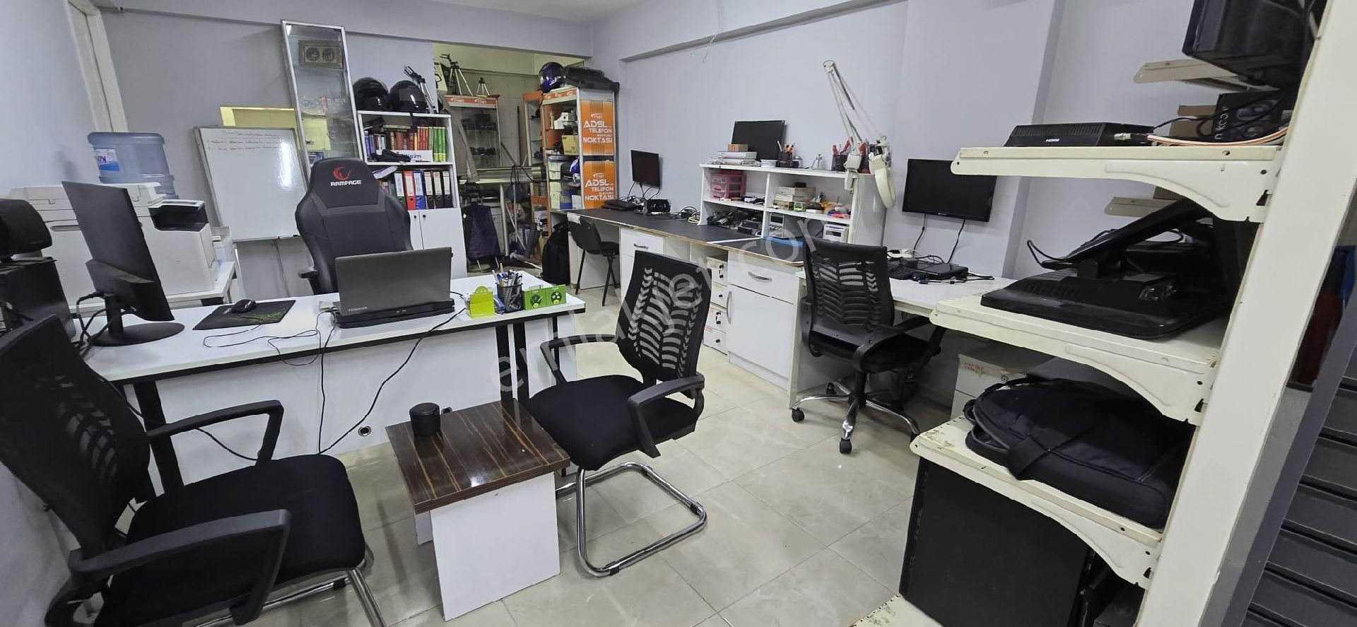Fındıkzade Ahmet Vefik Paşada Kiralık Üç Katlı Komple İş Yeri Ve Daire Kiralık Ada Emlaktan - Görsel 21