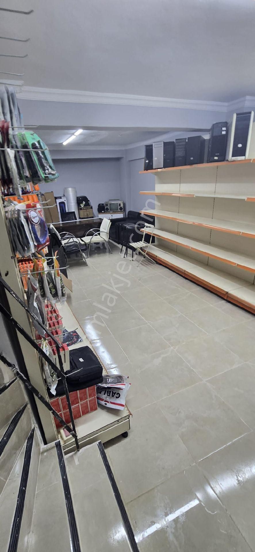 Fındıkzade Ahmet Vefik Paşada Kiralık Üç Katlı Komple İş Yeri Ve Daire Kiralık Ada Emlaktan - Görsel 18