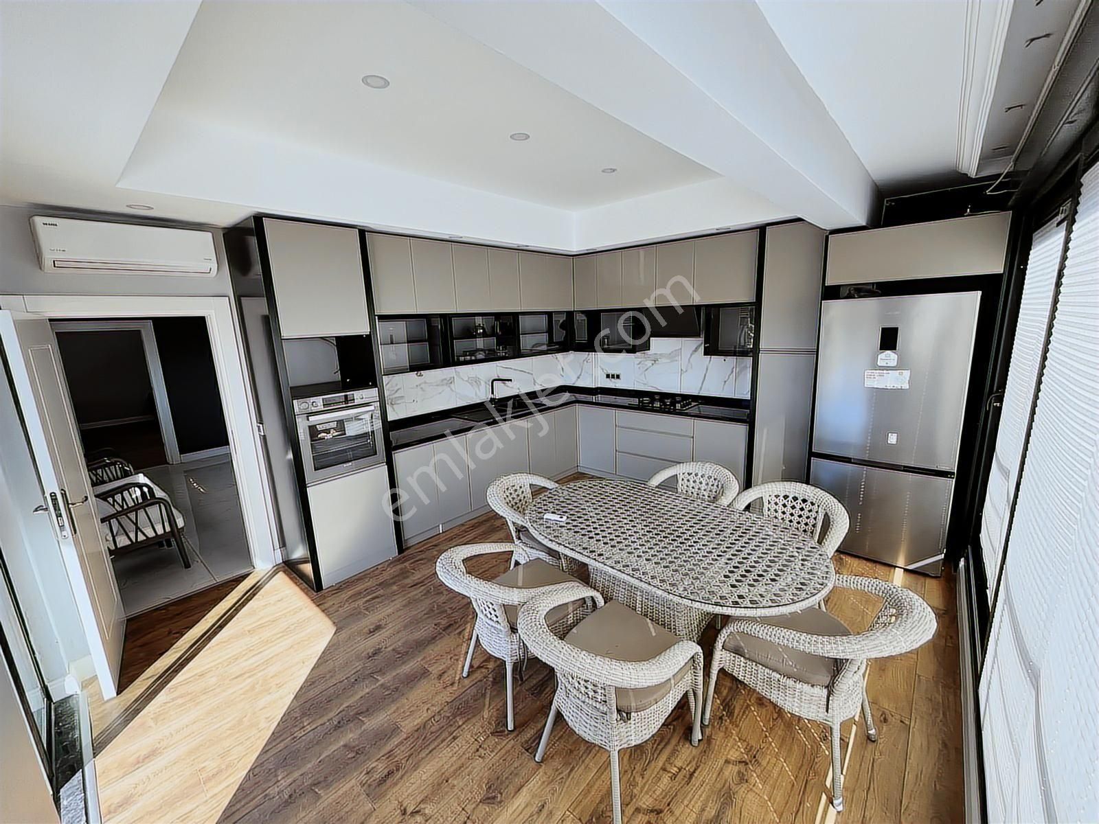 Sidede Denize 500m Ultra Lüks Tam Müstakil 7+1 Tripleks Villa - Görsel 5