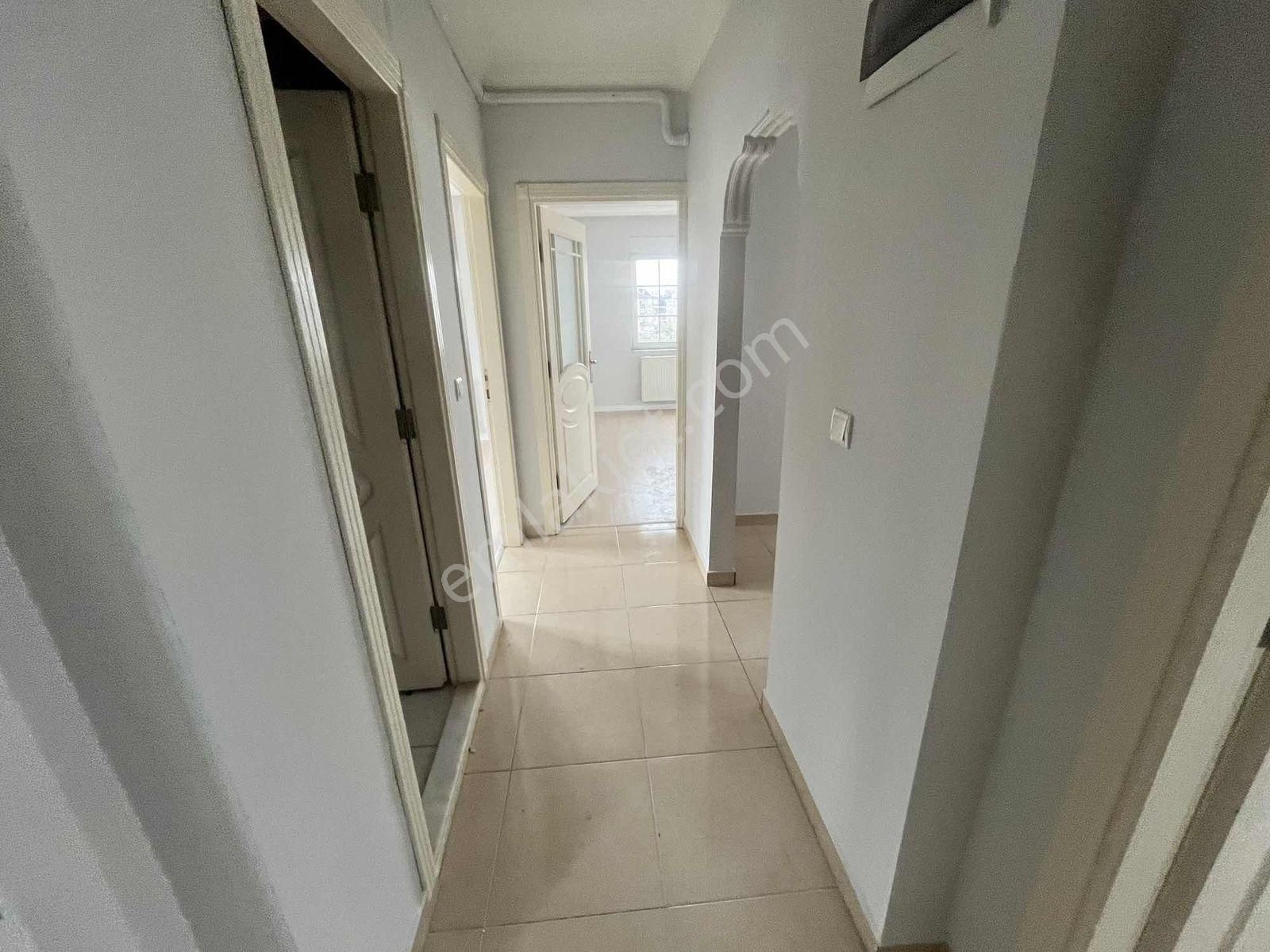 Mehmet Akif Ersoy Mah'de 2+1 90 M² Doğalgazlı 3. Kat Şirin Daire - Görsel 6