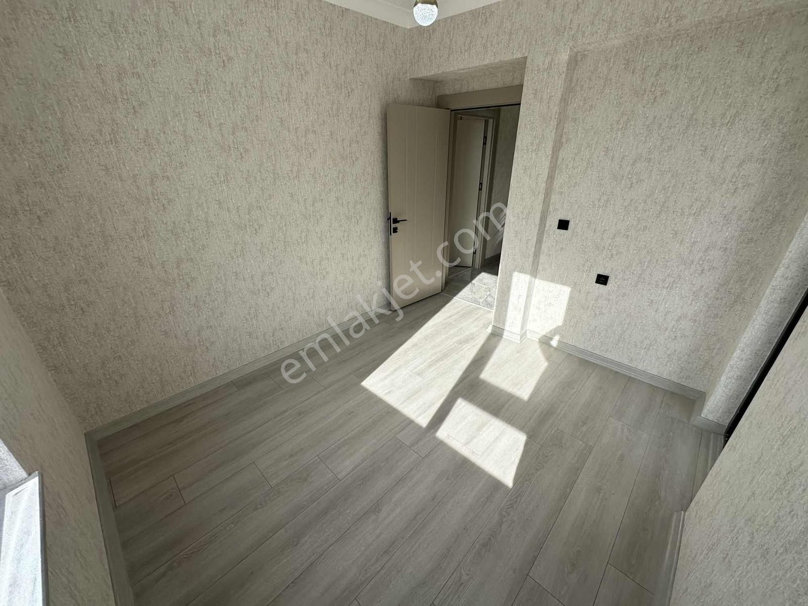 Eryaman Susuzda Kapalı Otoparklı Sıfır 4+1 - Görsel 6