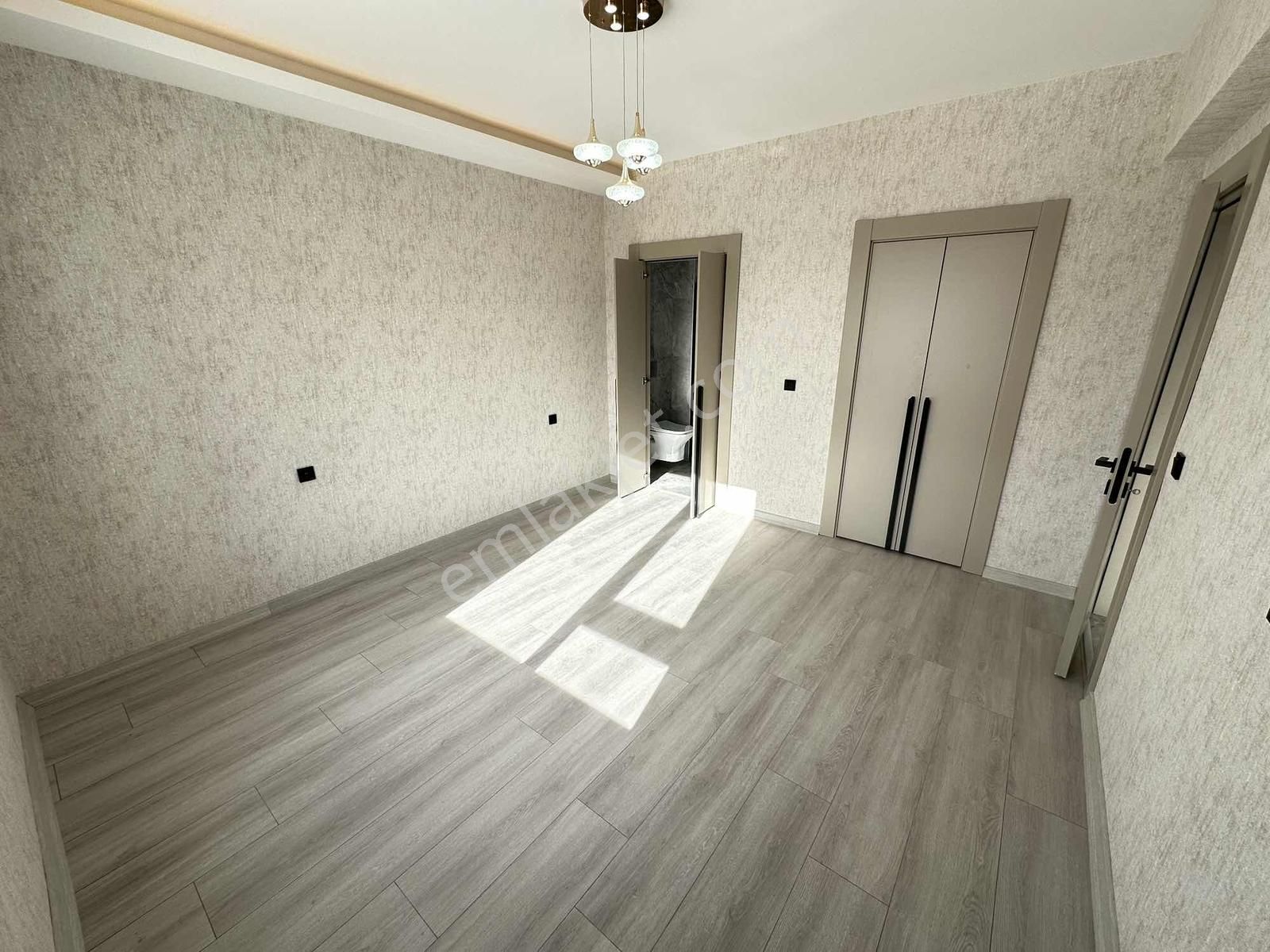 Eryaman Susuzda Kapalı Otoparklı Sıfır 4+1 - Görsel 4