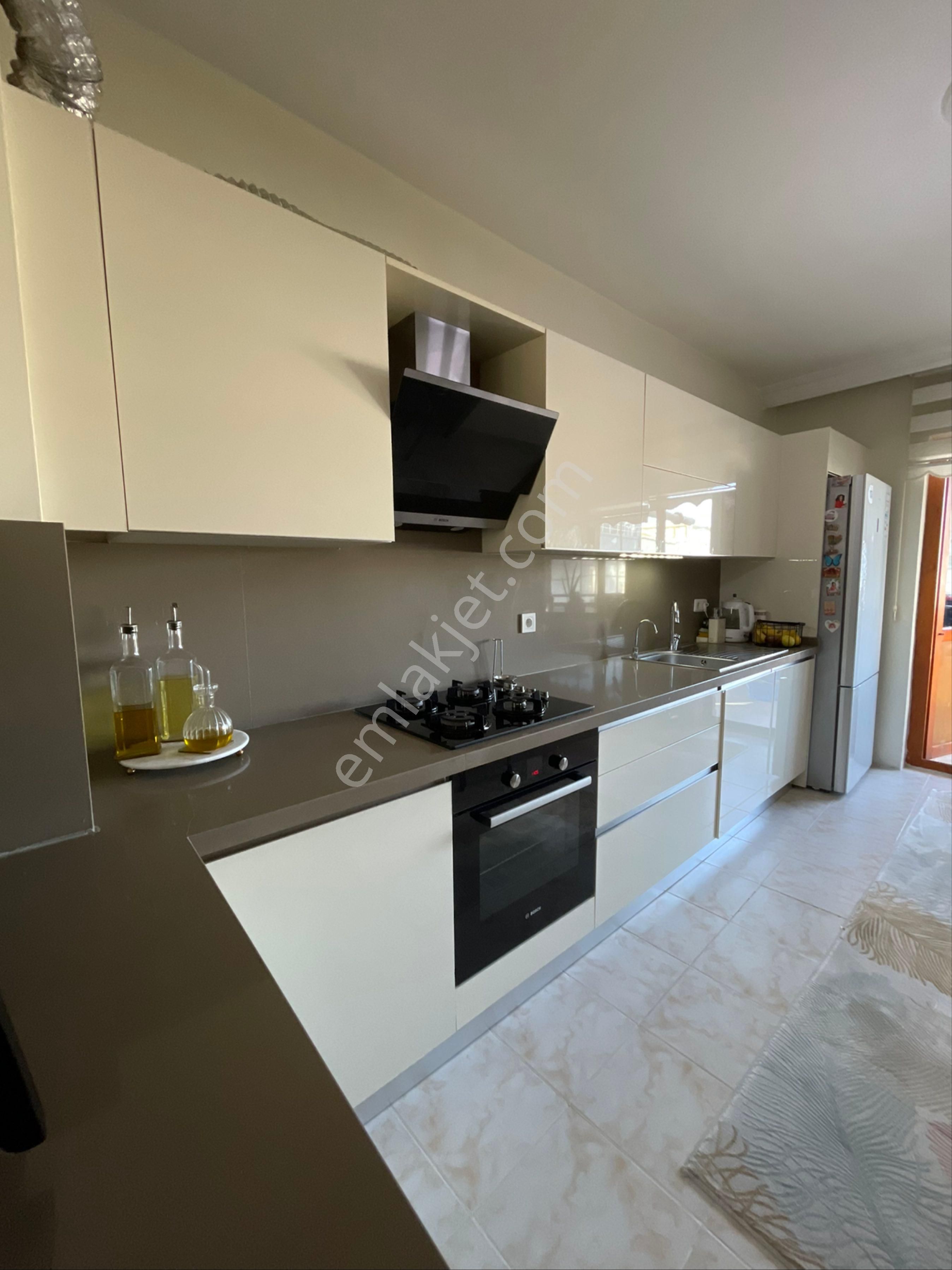 Cevizlidere Caddesine Paralel, Çamaşır Odalı, Full Yapılı 3+1 - Görsel 4