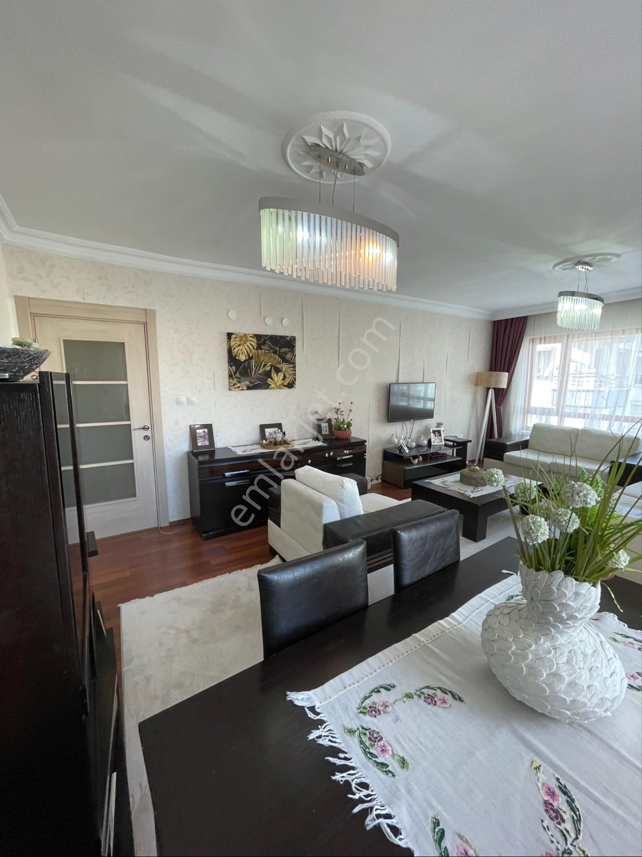 Cevizlidere Caddesine Paralel, Çamaşır Odalı, Full Yapılı 3+1 - Görsel 22