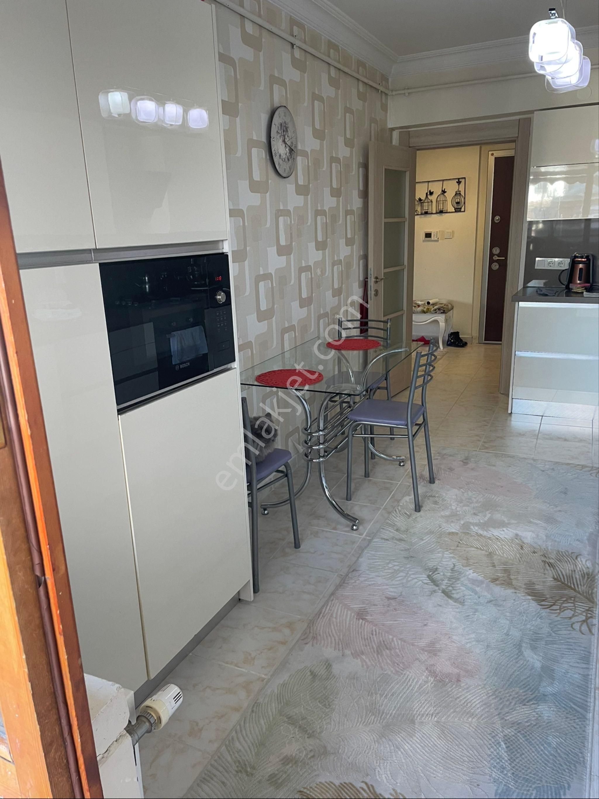 Cevizlidere Caddesine Paralel, Çamaşır Odalı, Full Yapılı 3+1 - Görsel 8