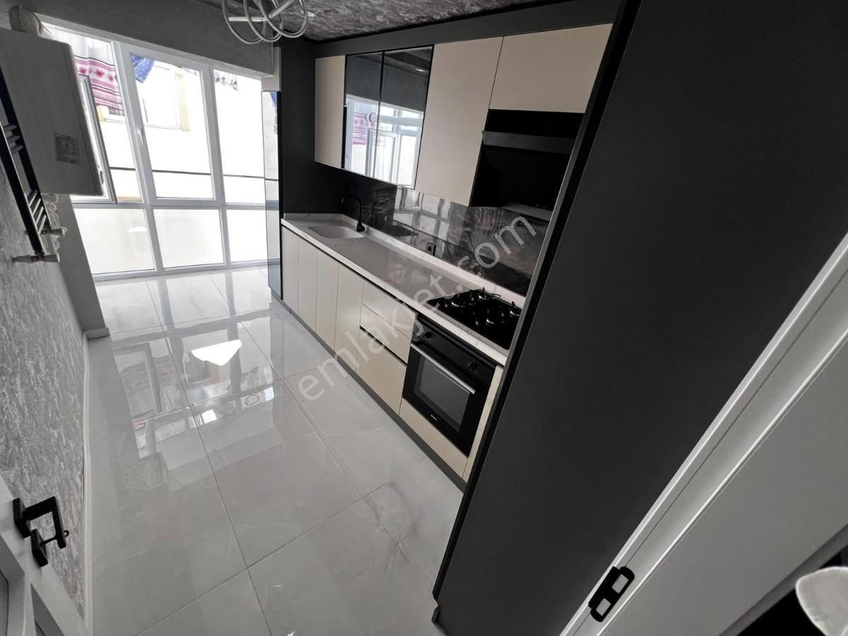 Sincan Mareşal Çakmakda Ara Katta Satılık 3+1 Masrafsız Daire - Görsel 2