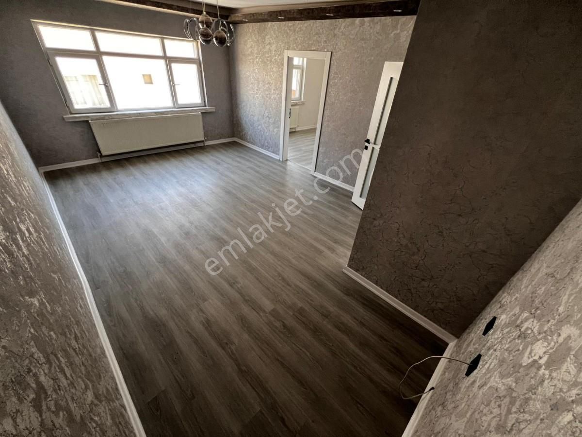 Sincan Mareşal Çakmakda Ara Katta Satılık 3+1 Masrafsız Daire - Görsel 14