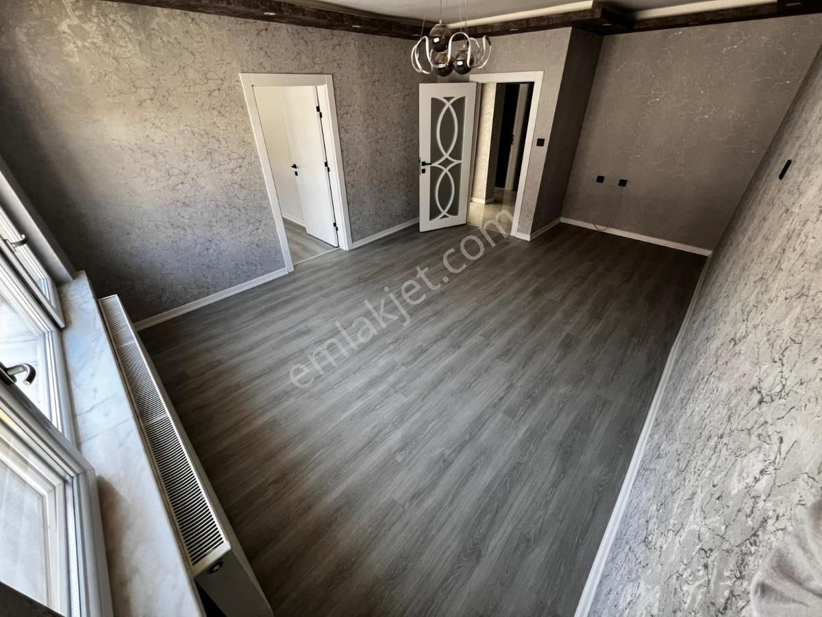 Sincan Mareşal Çakmakda Ara Katta Satılık 3+1 Masrafsız Daire - Görsel 18