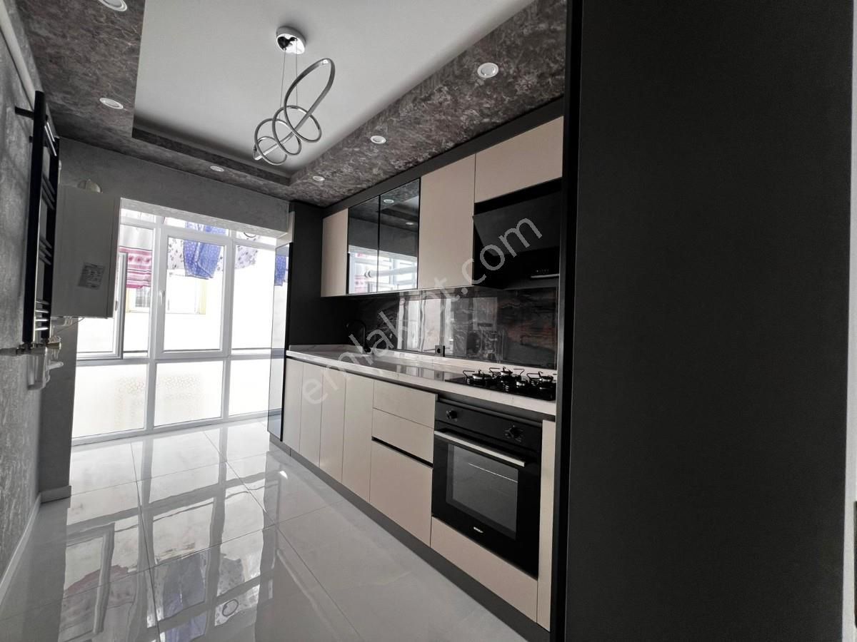 Sincan Mareşal Çakmakda Ara Katta Satılık 3+1 Masrafsız Daire - Görsel 6