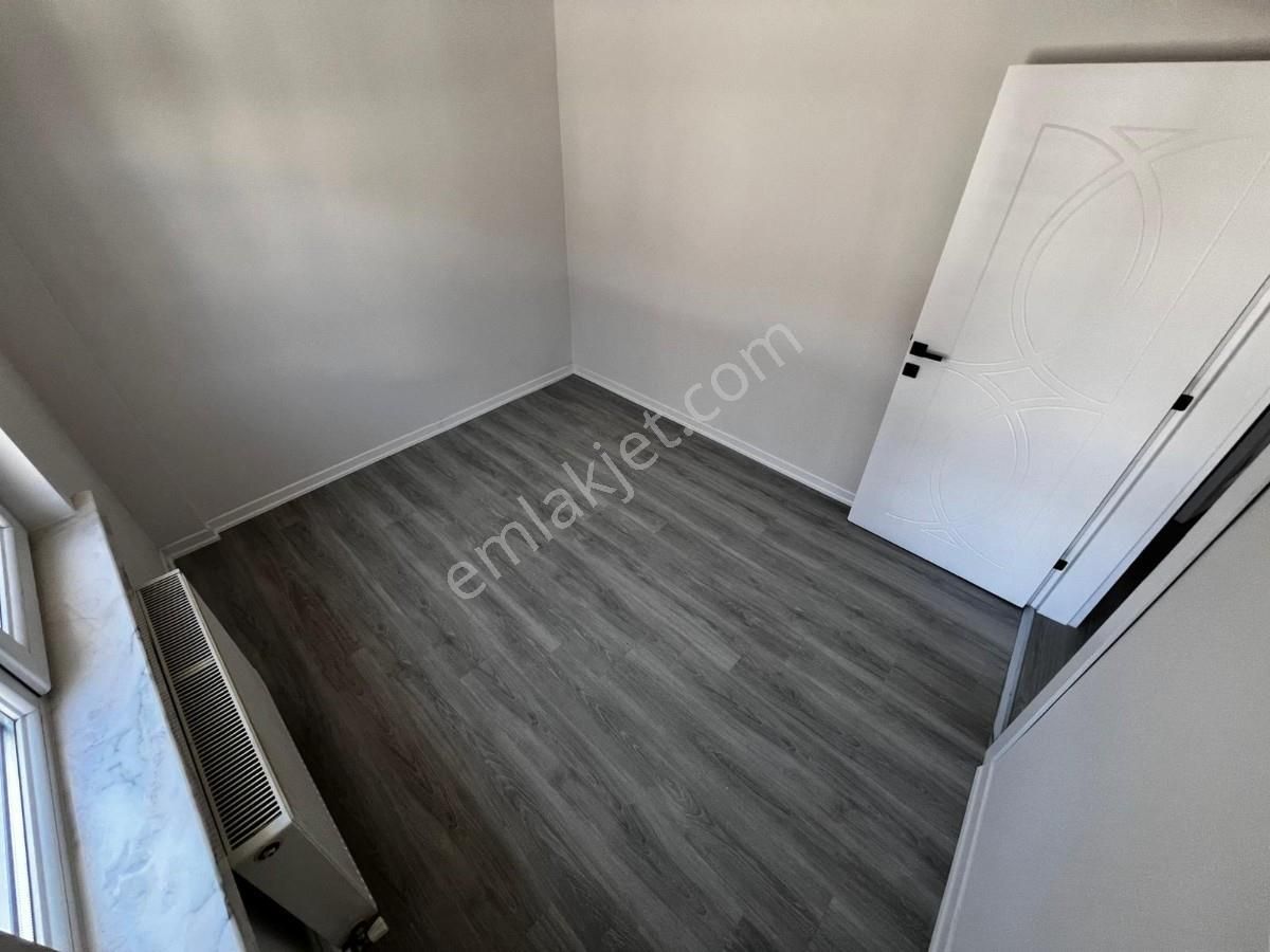 Sincan Mareşal Çakmakda Ara Katta Satılık 3+1 Masrafsız Daire - Görsel 15