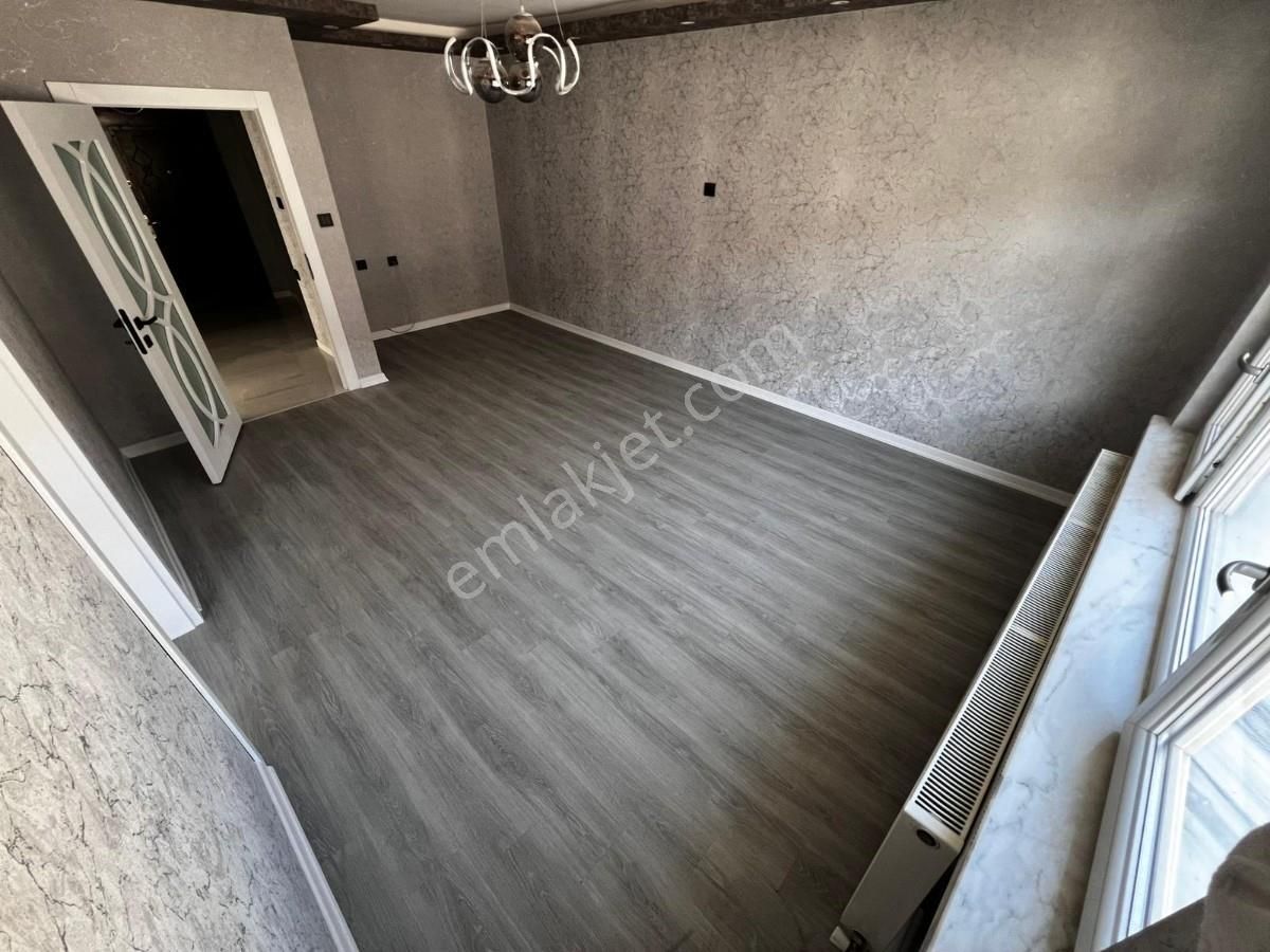 Sincan Mareşal Çakmakda Ara Katta Satılık 3+1 Masrafsız Daire - Görsel 17