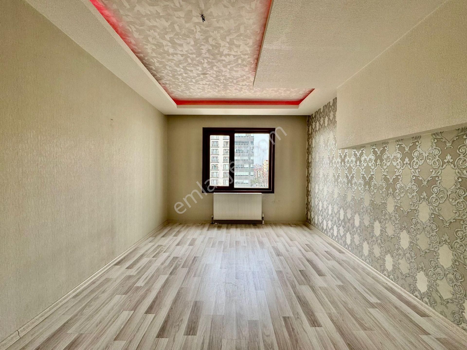 Ufuk Kılıç Emlak'tan Lüx Sitede Çift Banyolu Kilerli Full Yapılı 4+1 Daire - Görsel 19