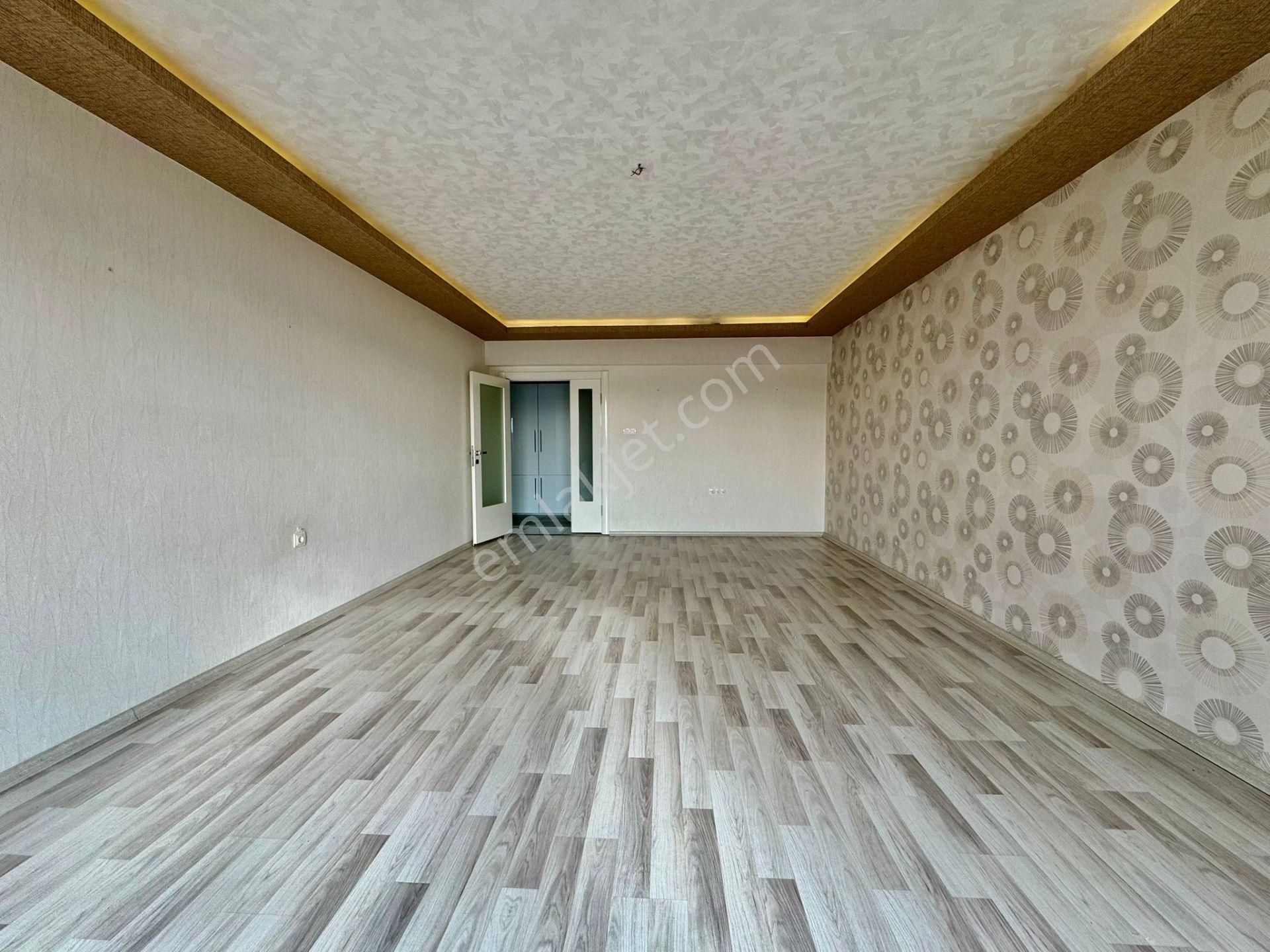 Ufuk Kılıç Emlak'tan Lüx Sitede Çift Banyolu Kilerli Full Yapılı 4+1 Daire - Görsel 10