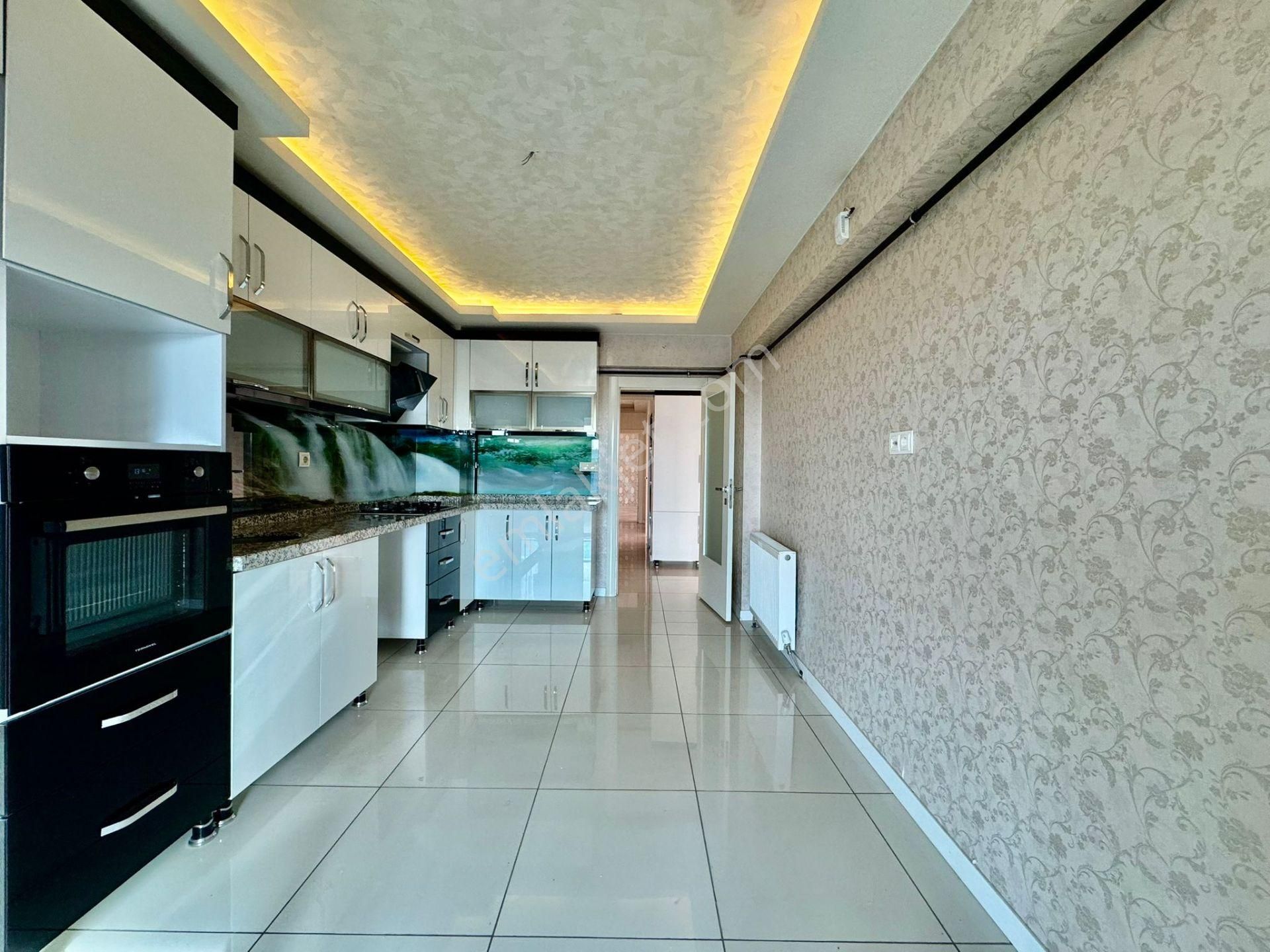 Ufuk Kılıç Emlak'tan Lüx Sitede Çift Banyolu Kilerli Full Yapılı 4+1 Daire - Görsel 5