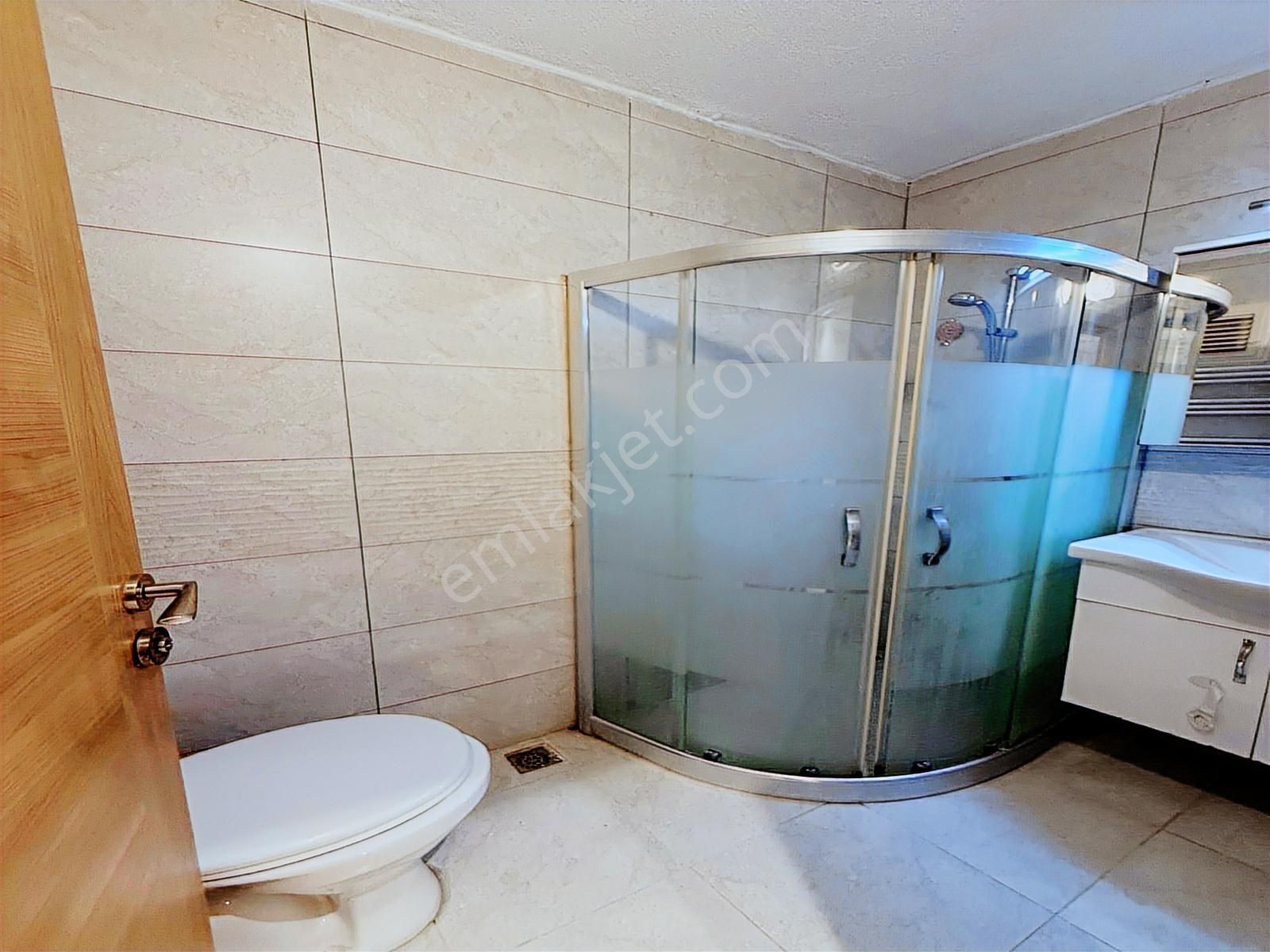 Metrobüse Yakın Lüks Mimari 2+1 Arakat Daire - Görsel 14